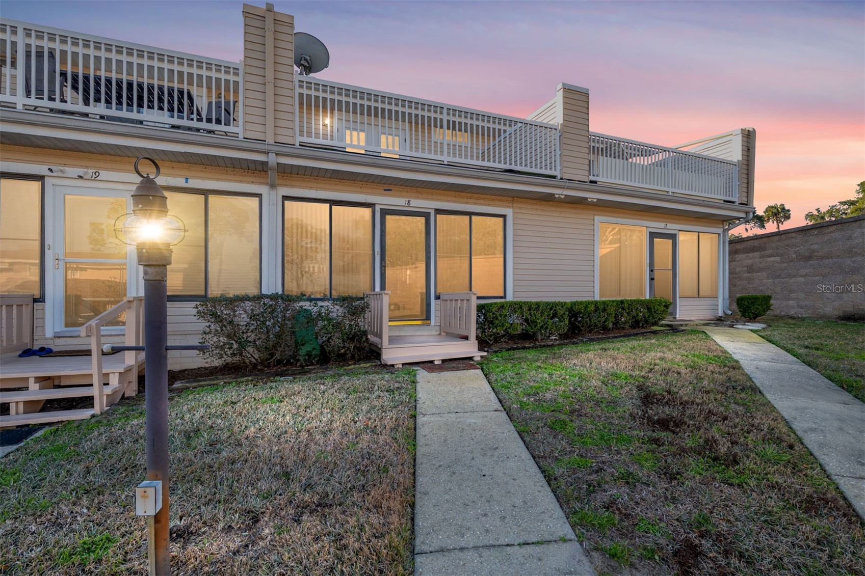 11001 SE SUNSET HARBOR ROAD D18