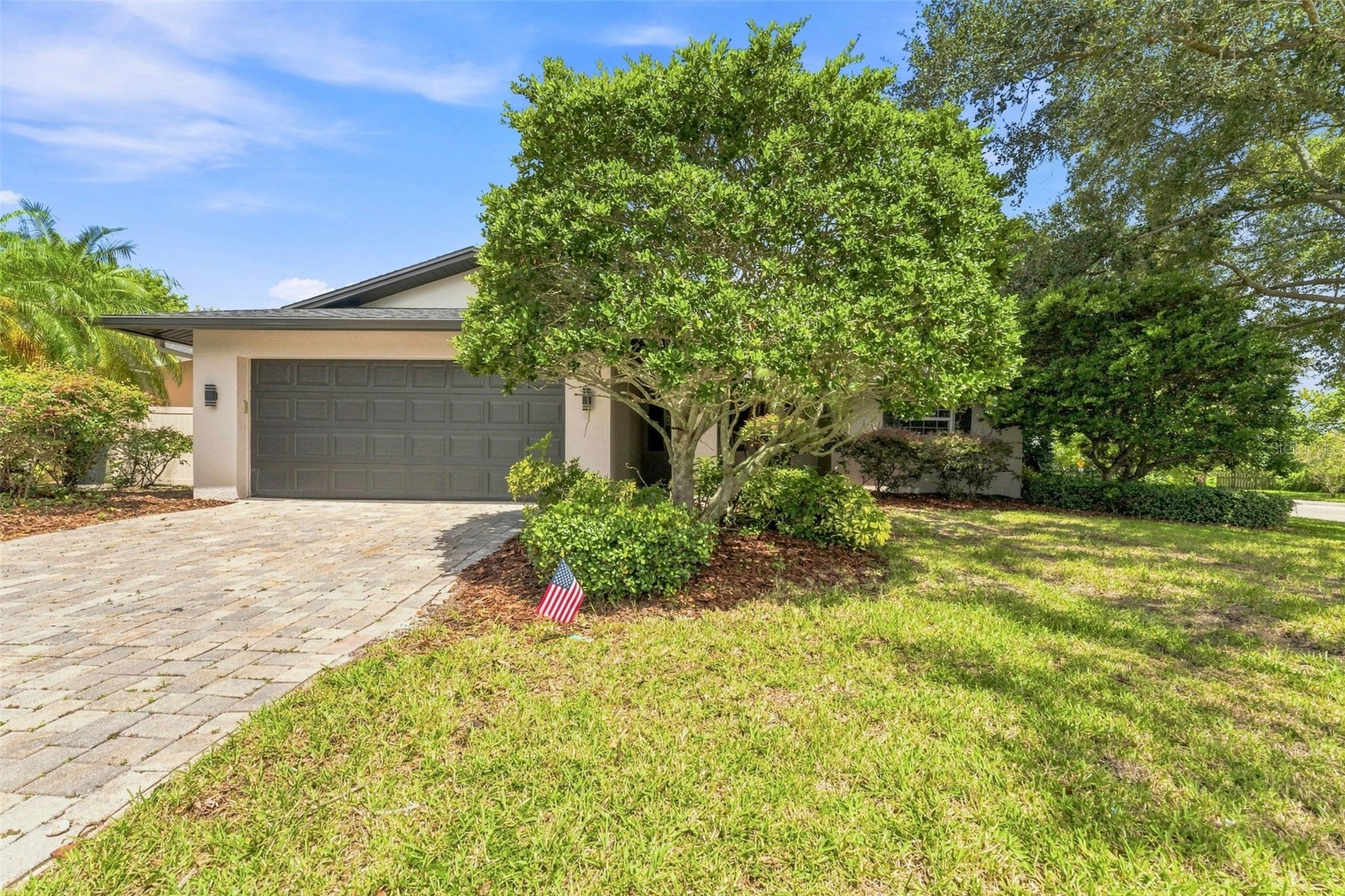 300 N BAY HILLS BOULEVARD