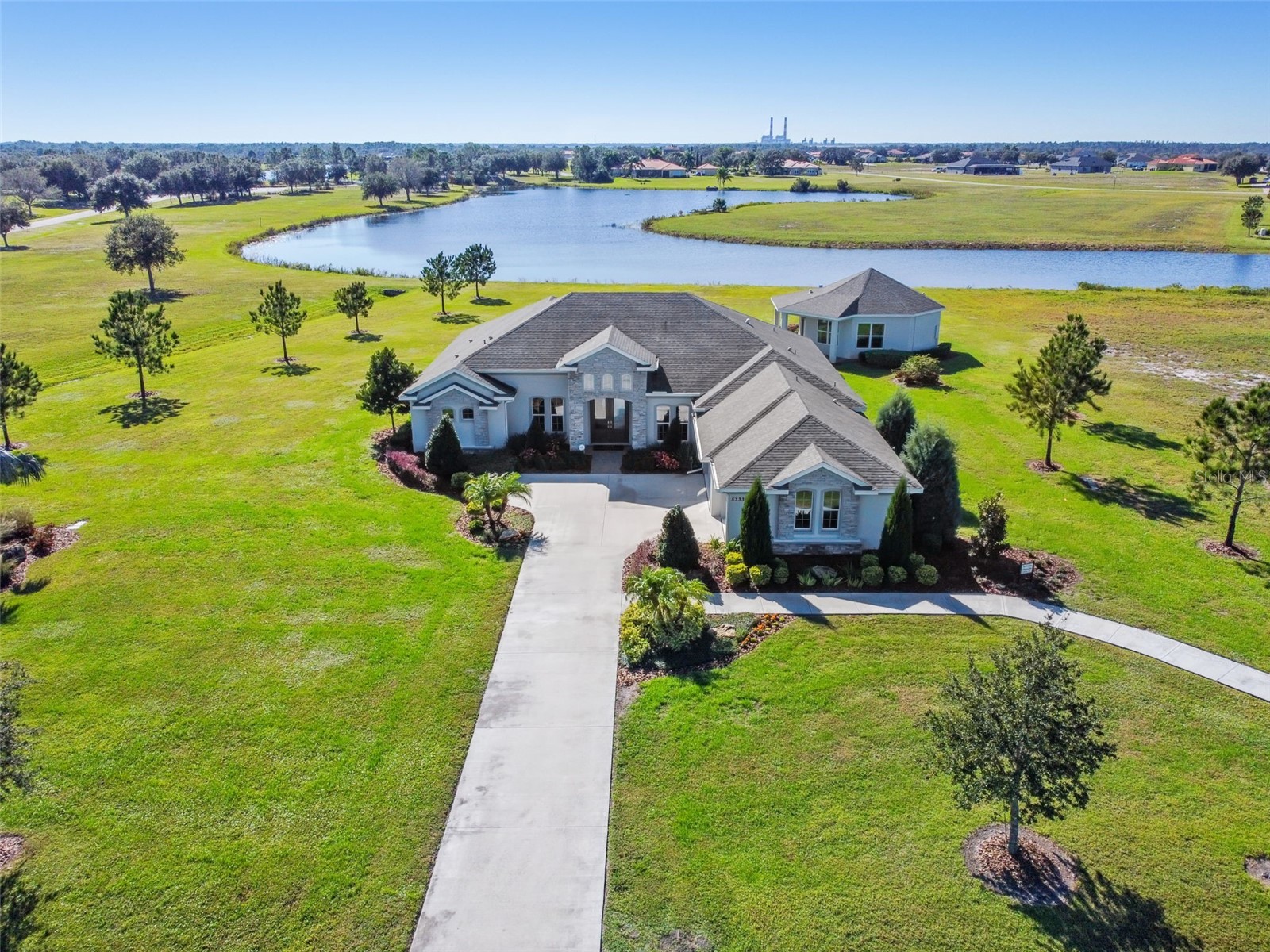 5333 LAKE VENICE DRIVE
