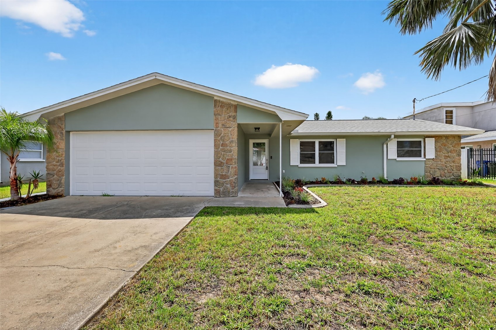 2175 EDYTHE DRIVE