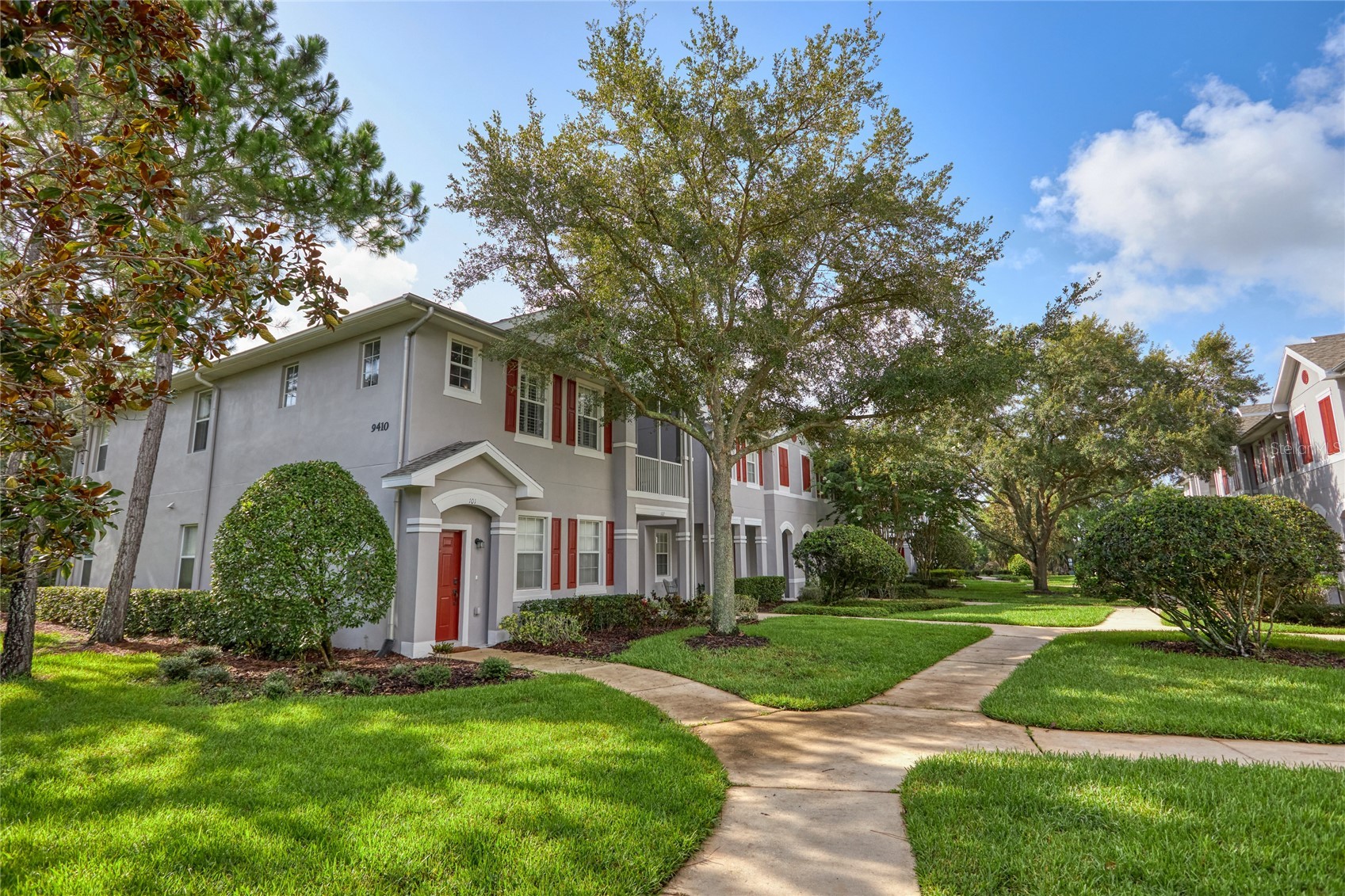 9410 GEORGIAN PARK LANE 105