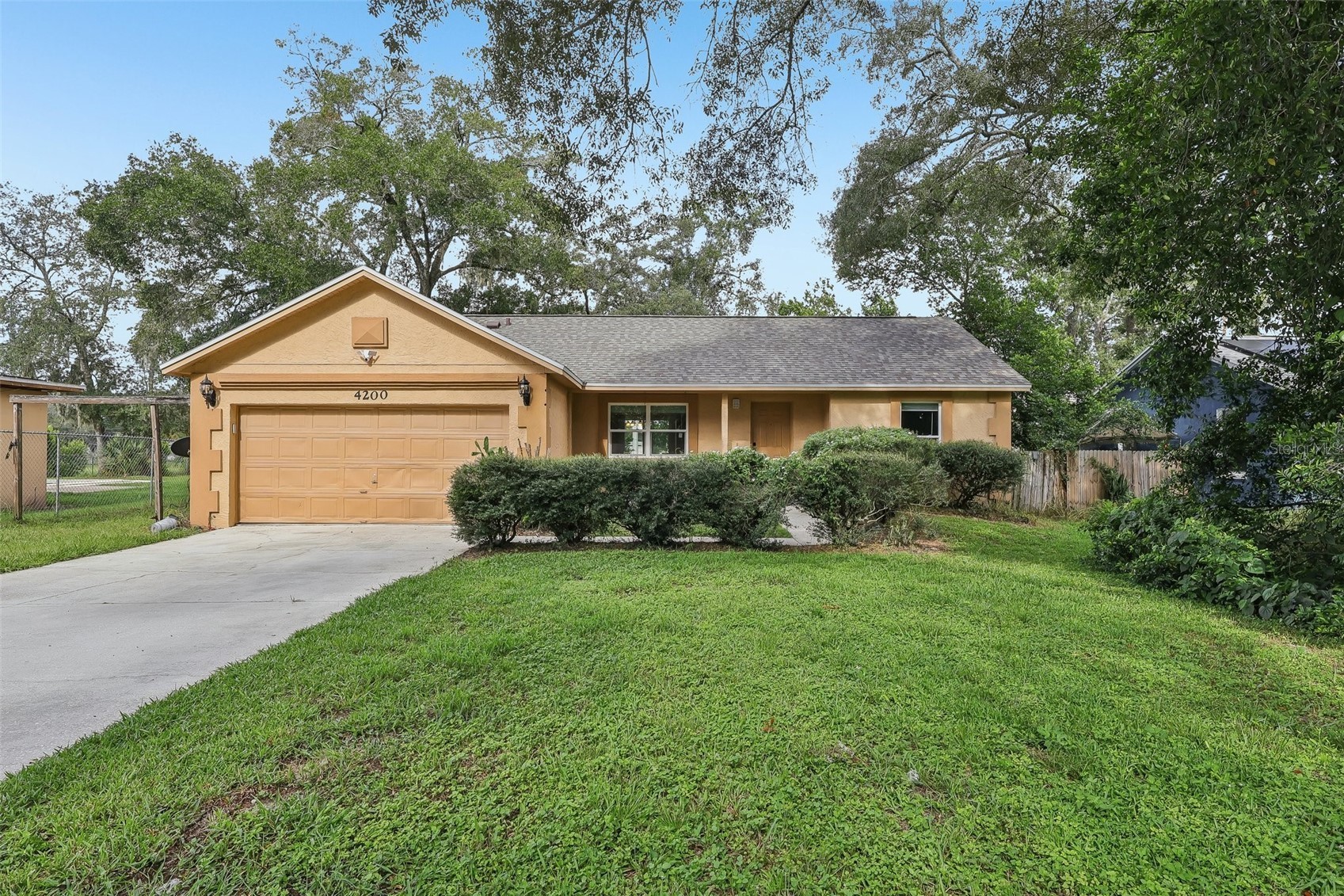 4200 W PINE HILL CIRCLE