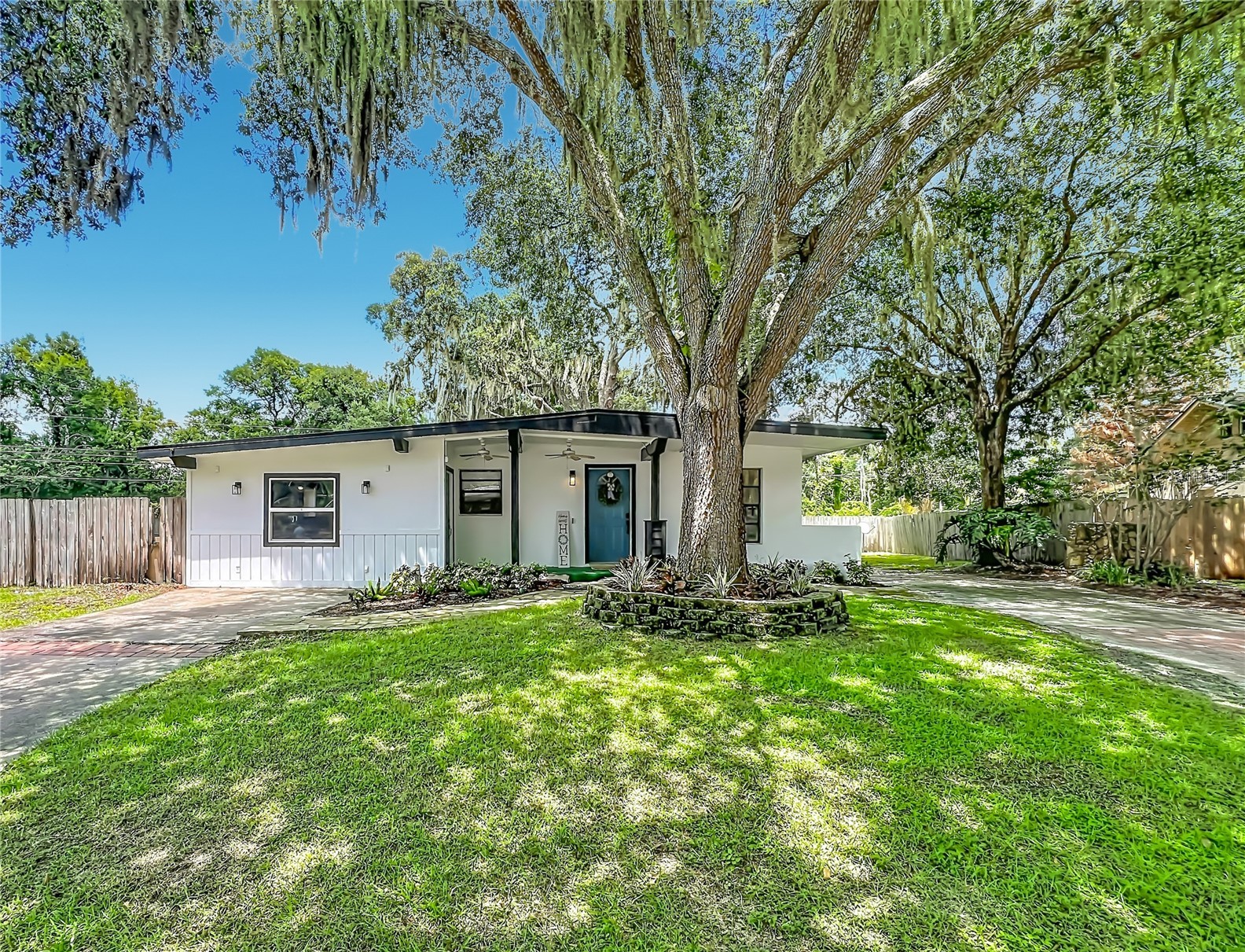 719 CHEROKEE CIRCLE