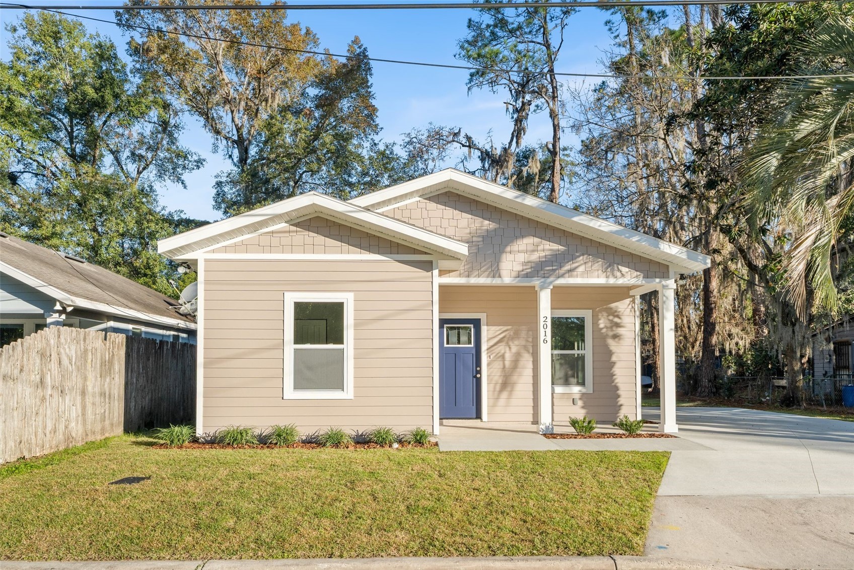 2016 NE 3RD AVENUE
