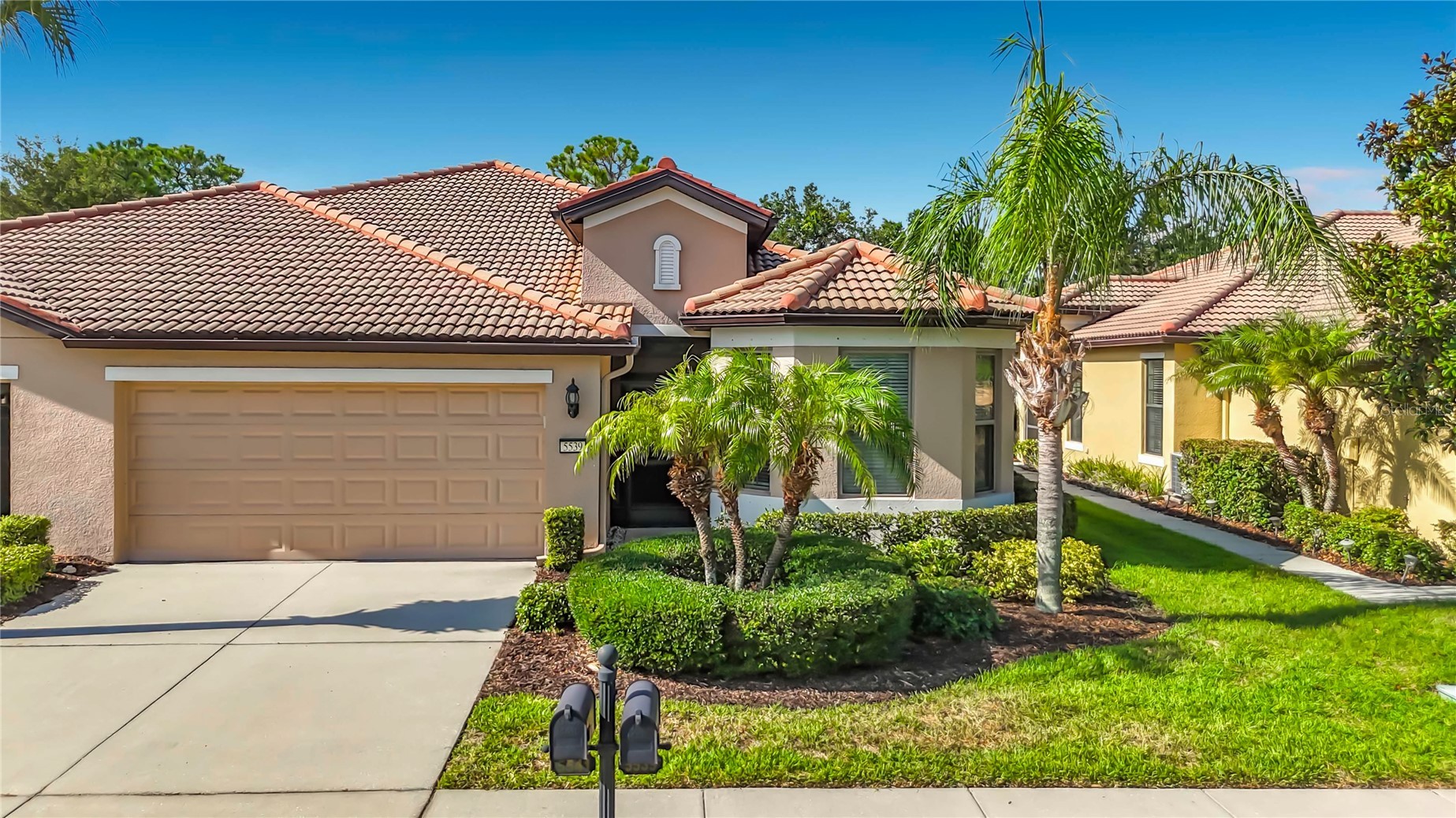 5539 SUNSET FALLS DRIVE
