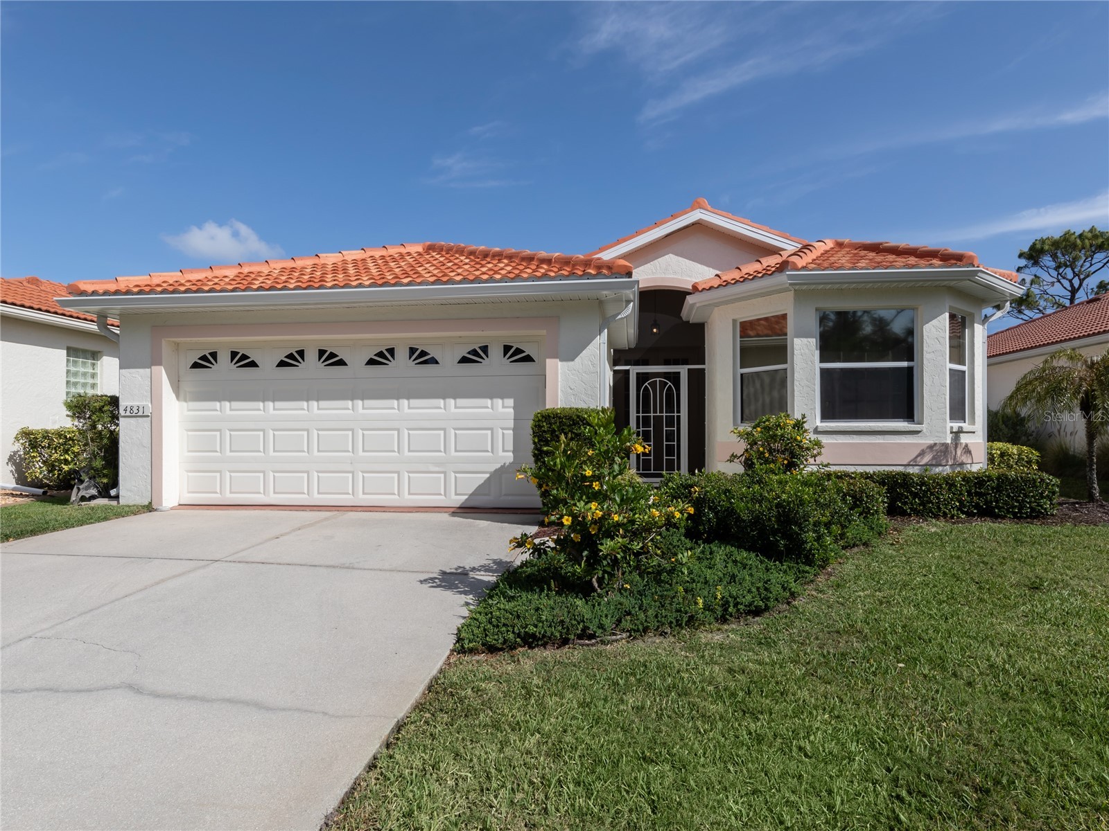 4831 SUMMERTREE ROAD