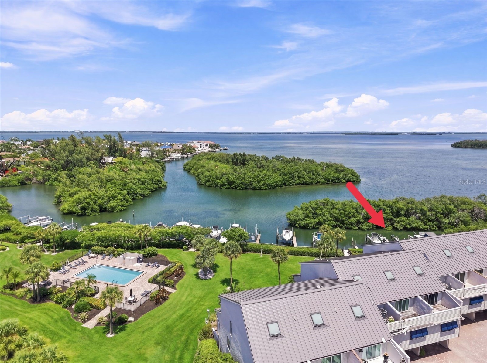 1375 PINELLAS BAYWAY S 39