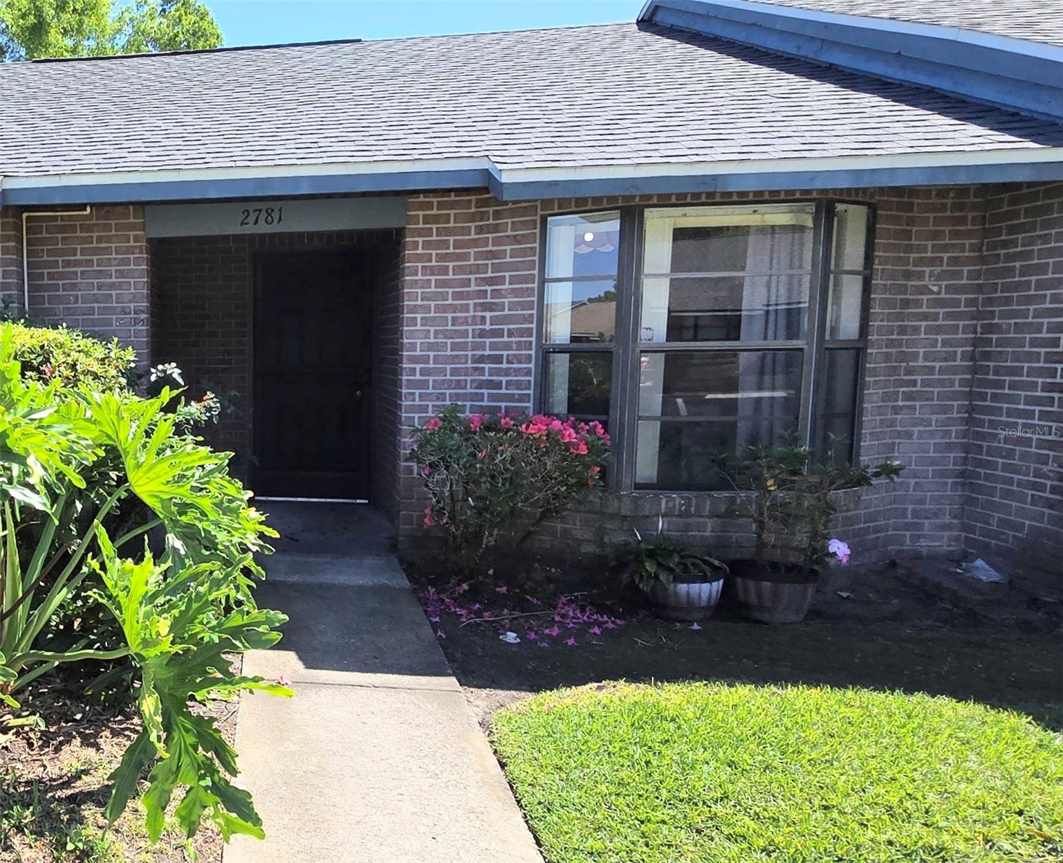2781 KING OAK CIRCLE