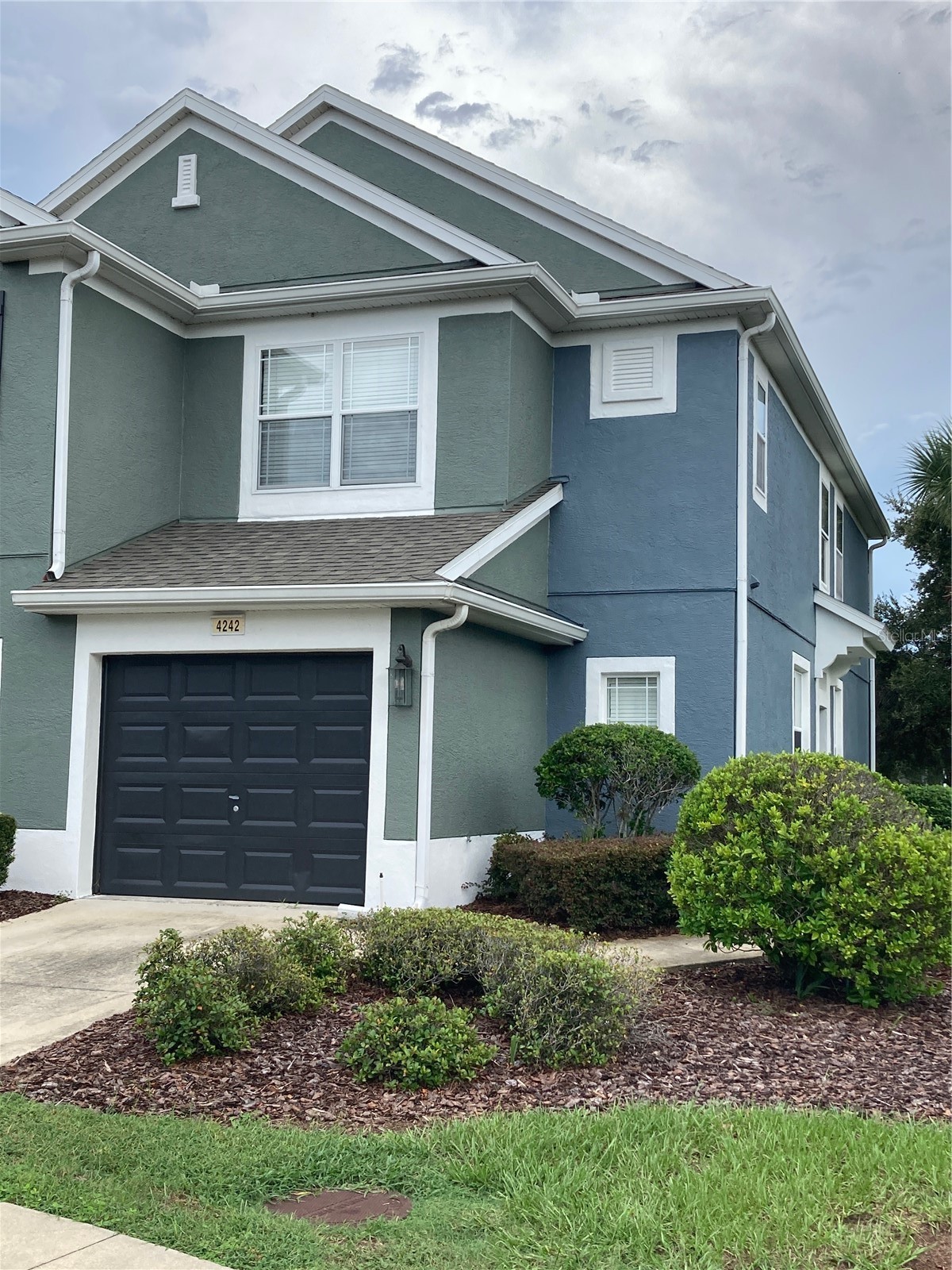 4242 SW 50TH CIRCLE