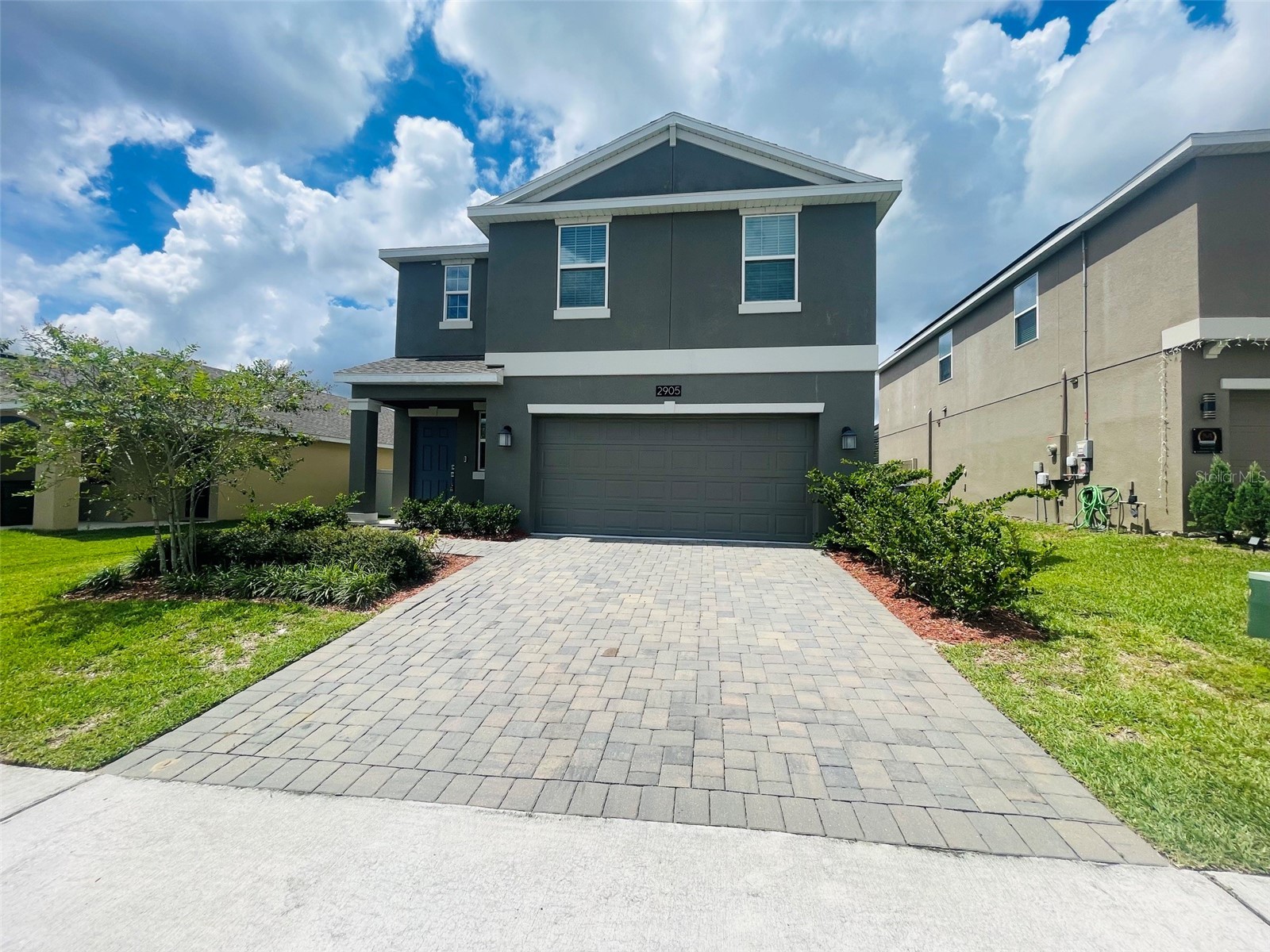 2905 MULLER OAK LOOP