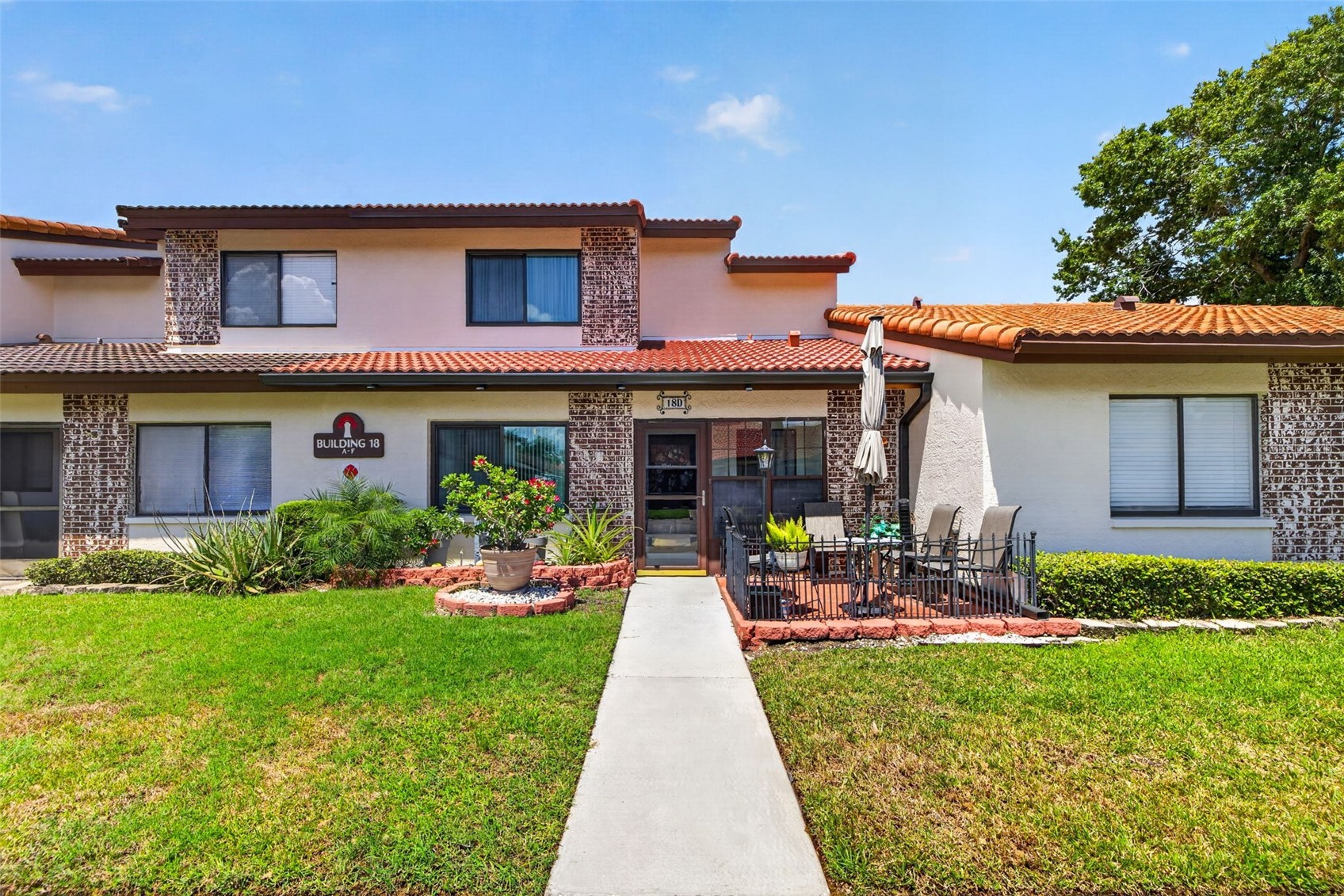 7360 ULMERTON ROAD 18D