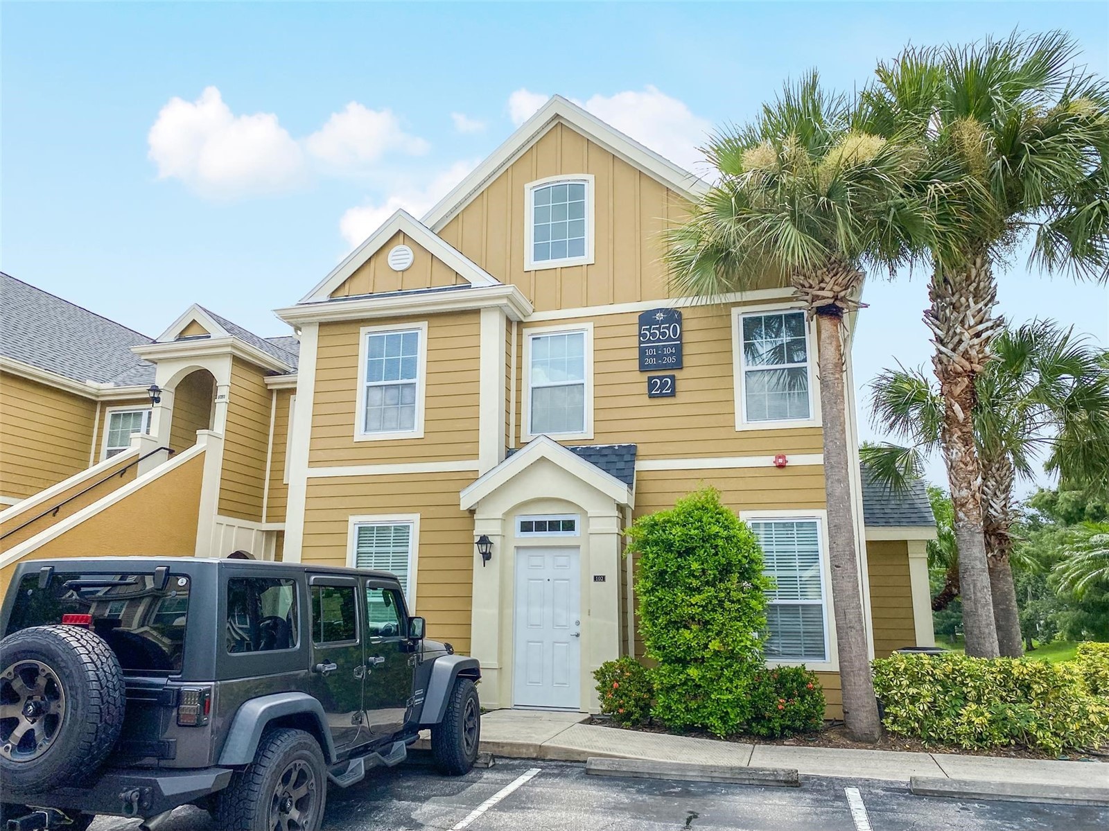 5550 ROSEHILL ROAD 102