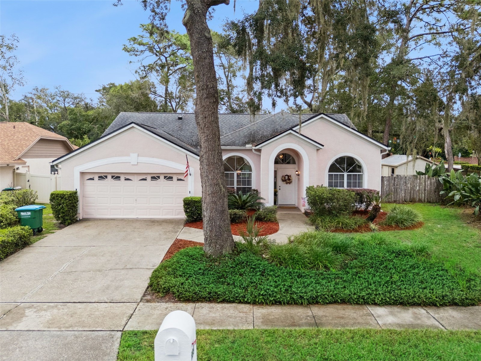 699 N ENDEAVOUR DRIVE