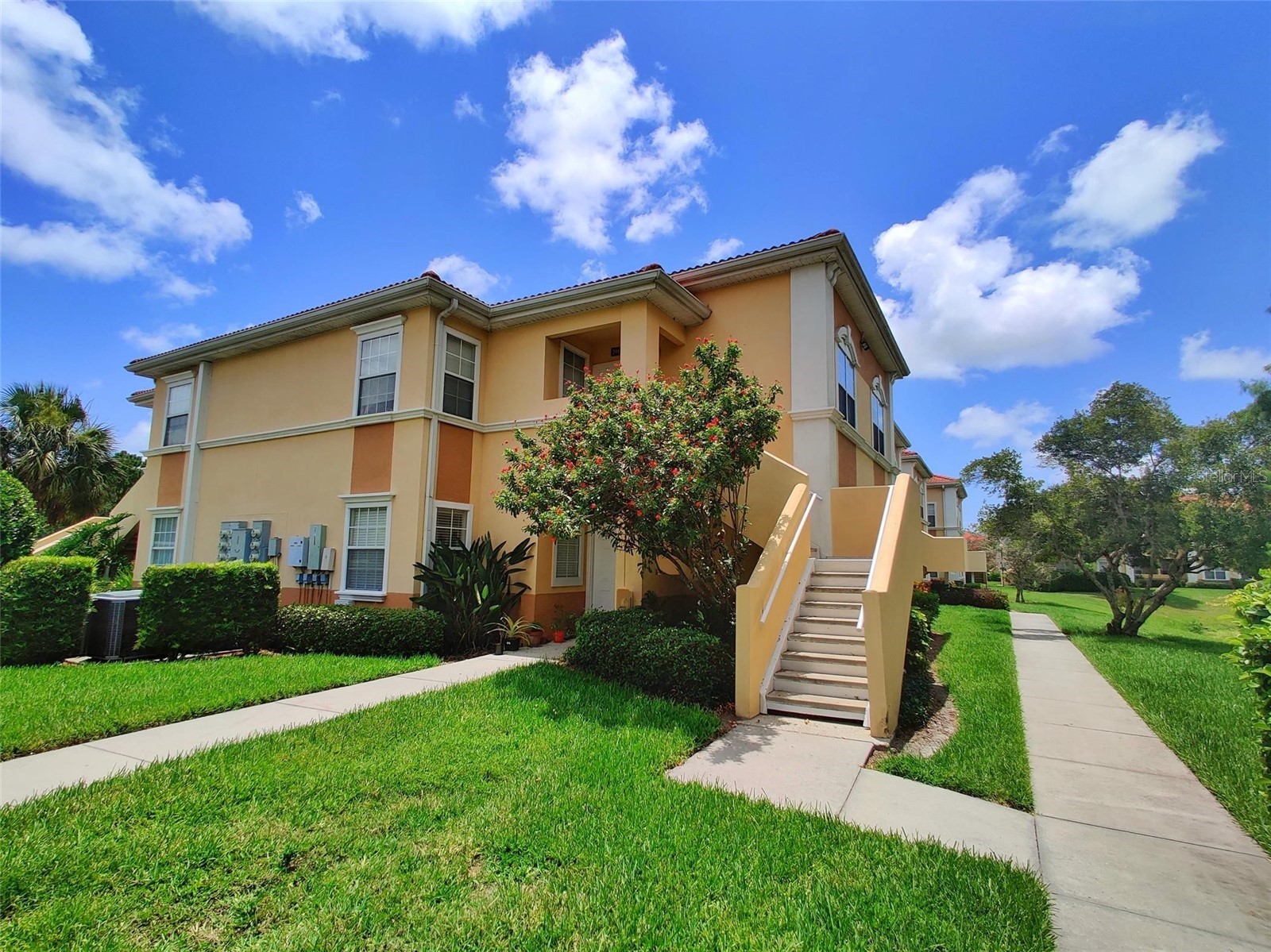 3005 CHIANTI COURT 208