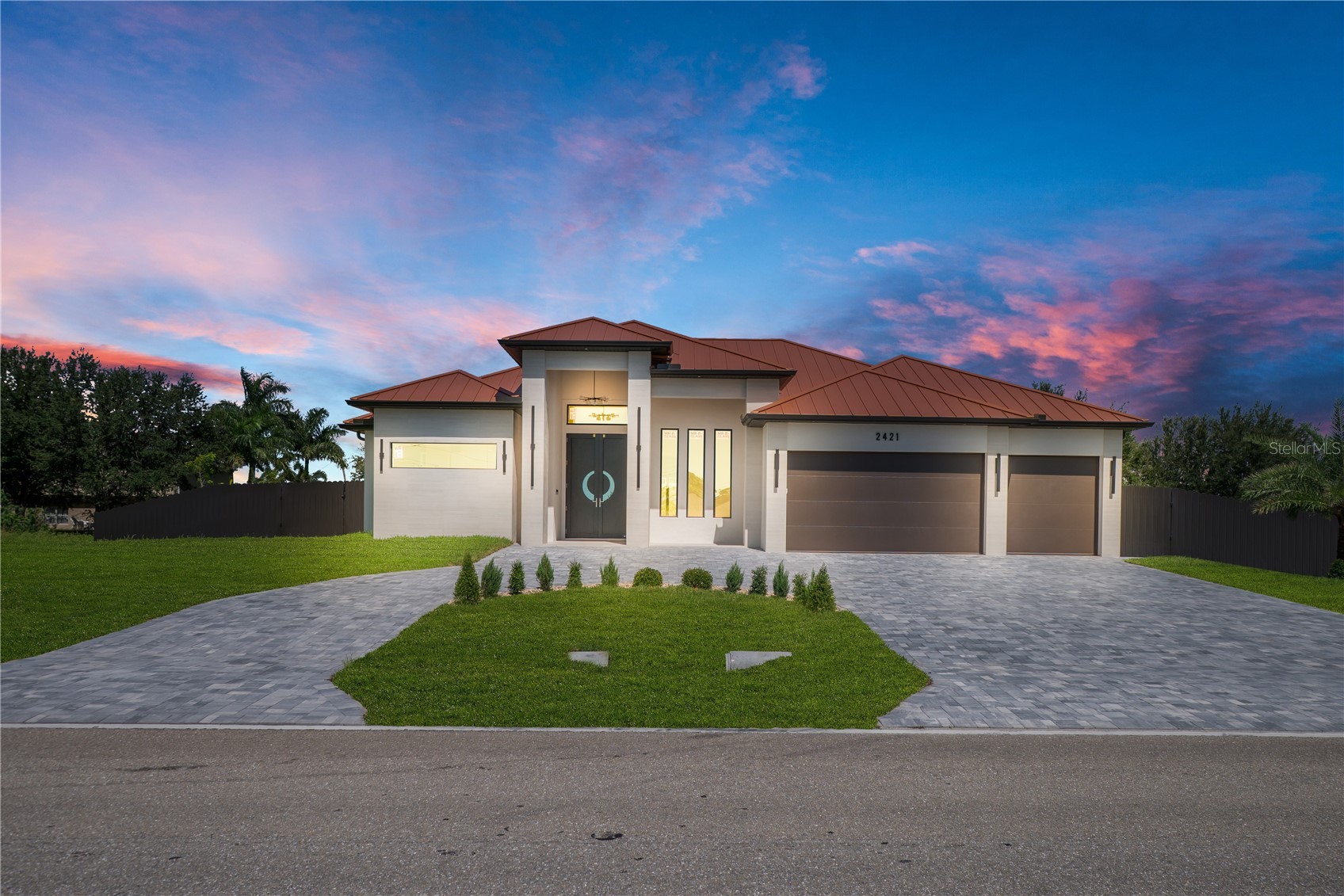 2421 N SANTA BARBARA BOULEVARD N
