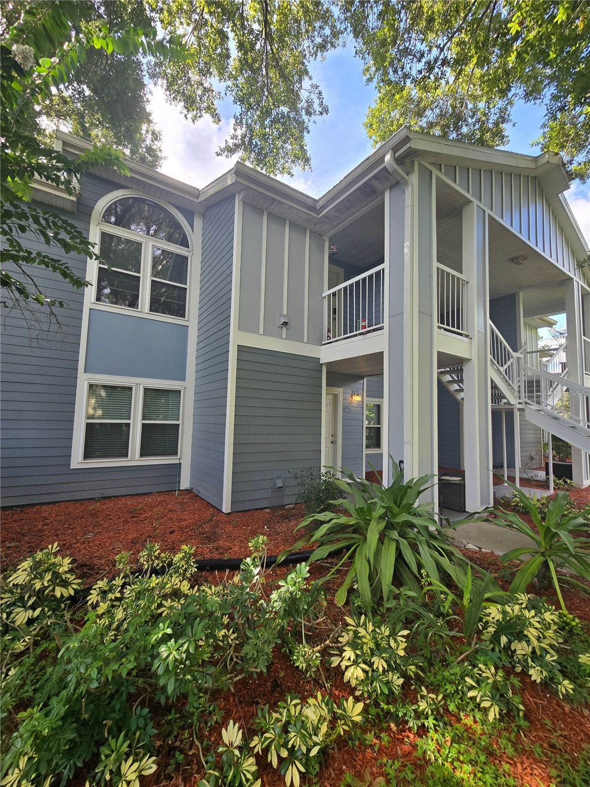 2577 GRASSY POINT DRIVE 105