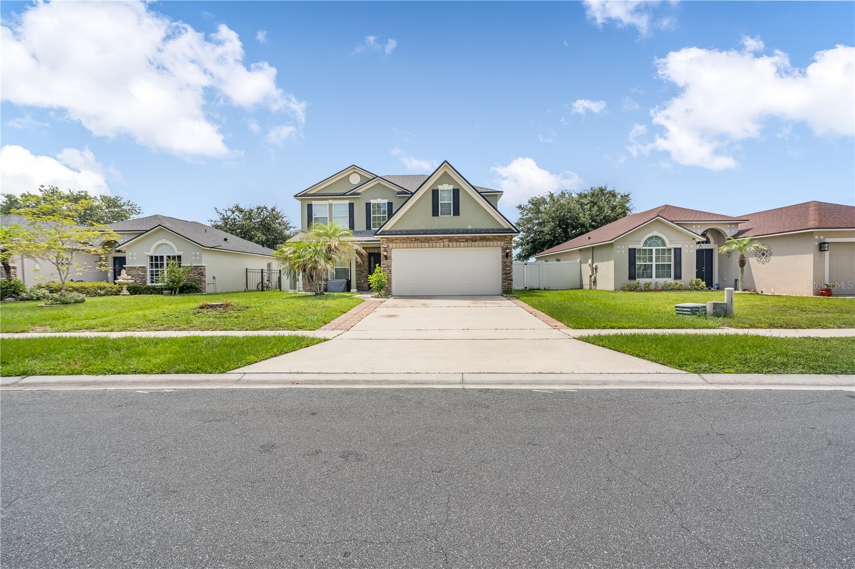 2240 PARIA LANE