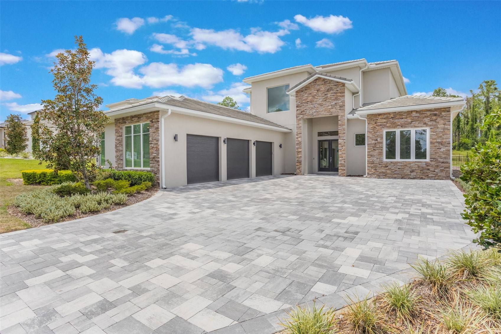 16110 PENDIO DRIVE