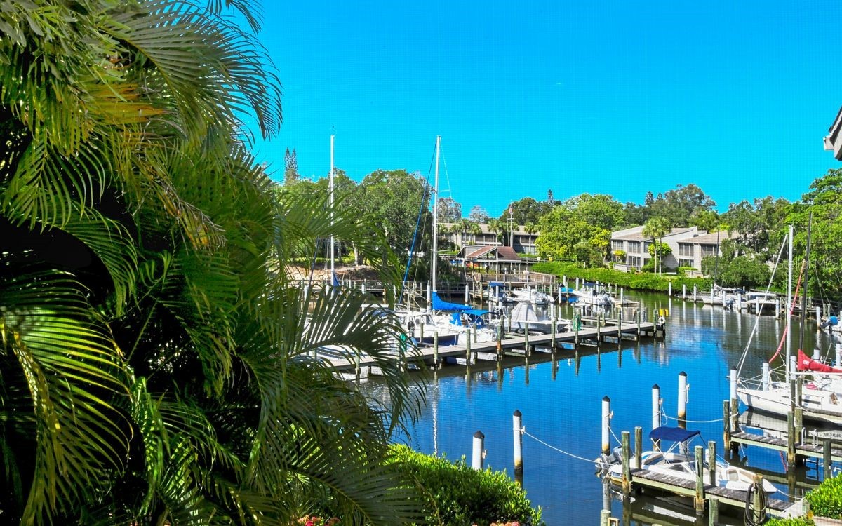 1633 BOATHOUSE CIRCLE HA233