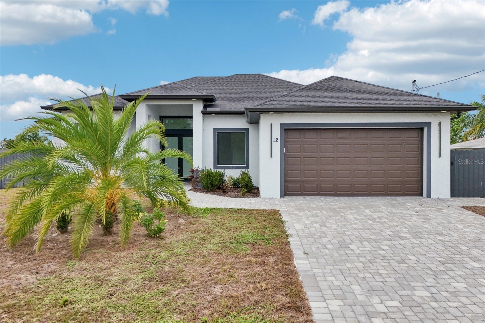 12 SE 17TH AVENUE
