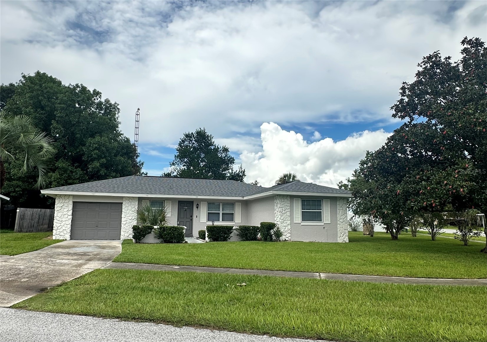 4211 SW 145TH PLACE ROAD