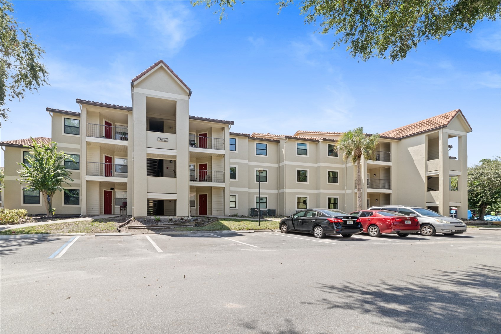 3032 PARKWAY BOULEVARD 208