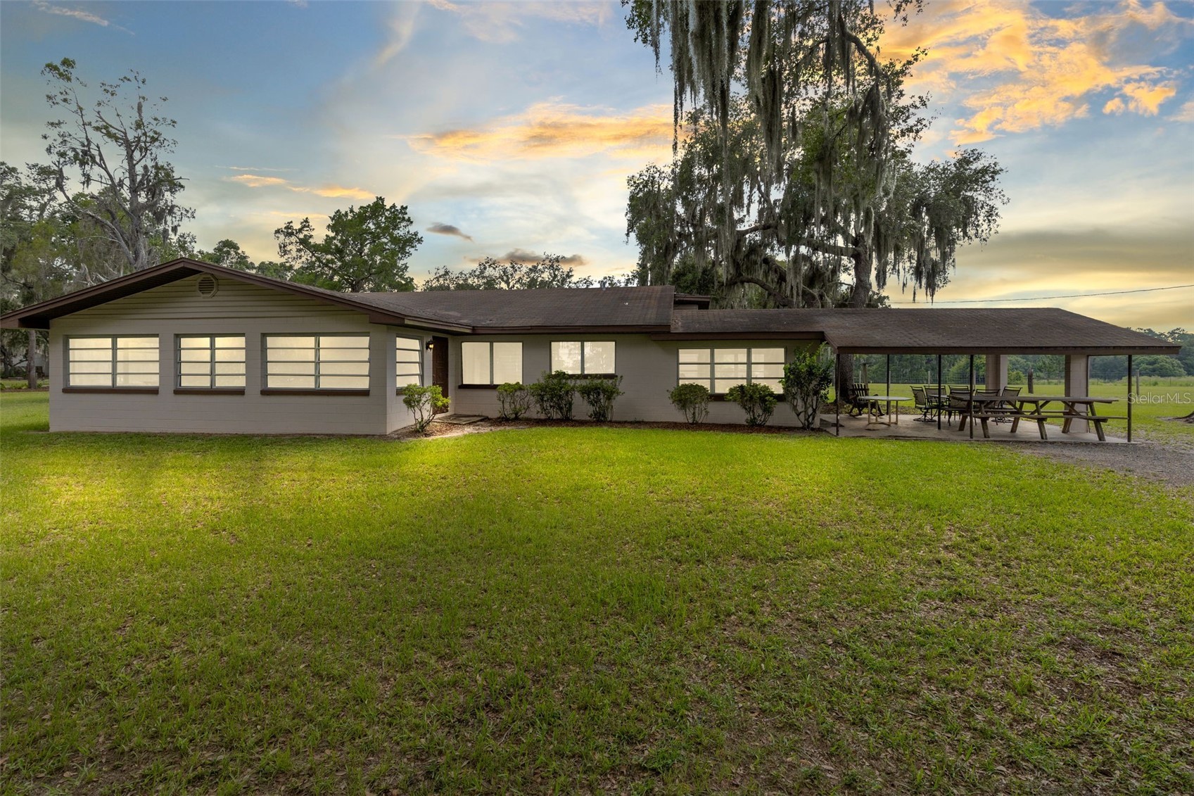 950 S NARCOOSSEE ROAD
