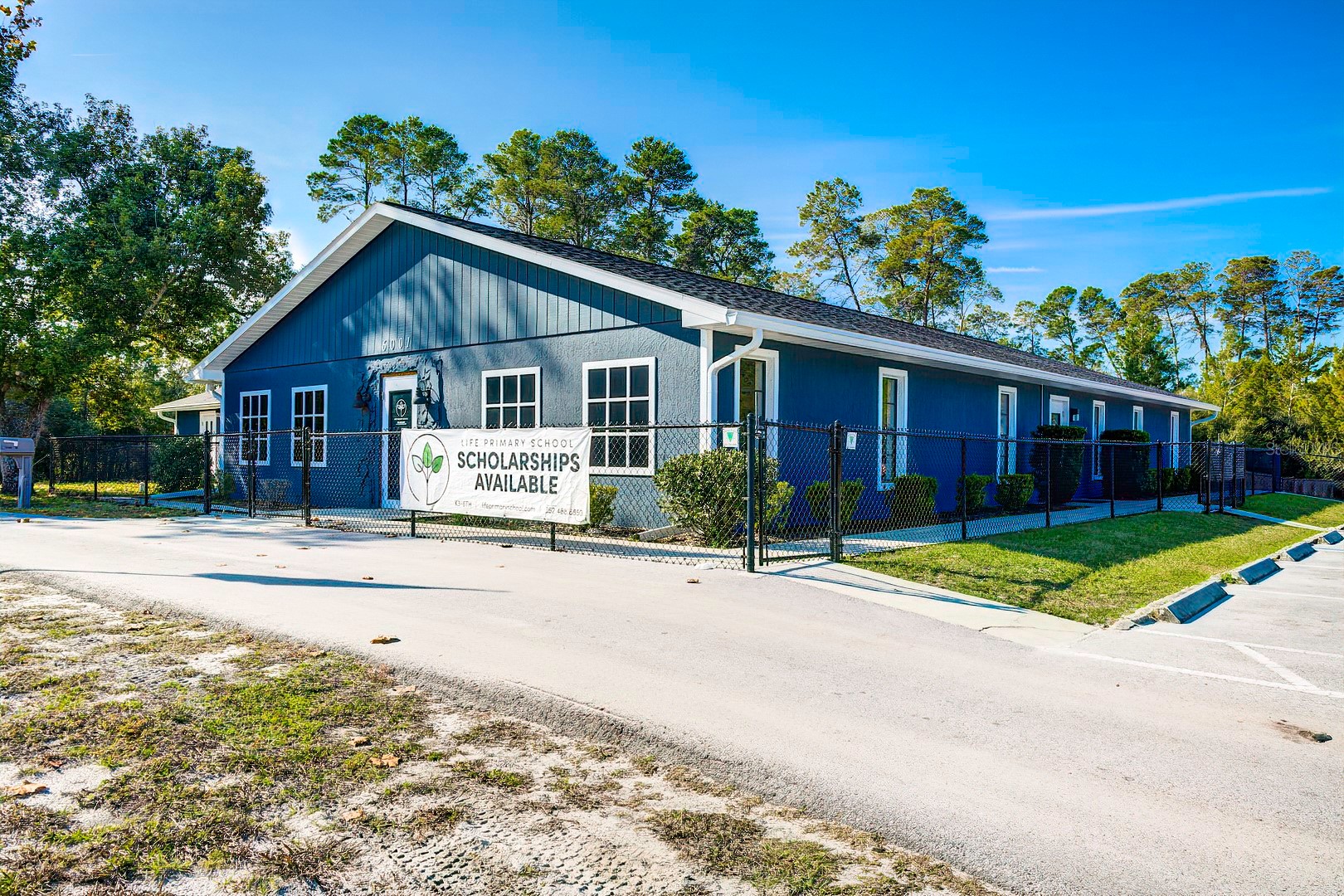 6001 DELTONA BOULEVARD