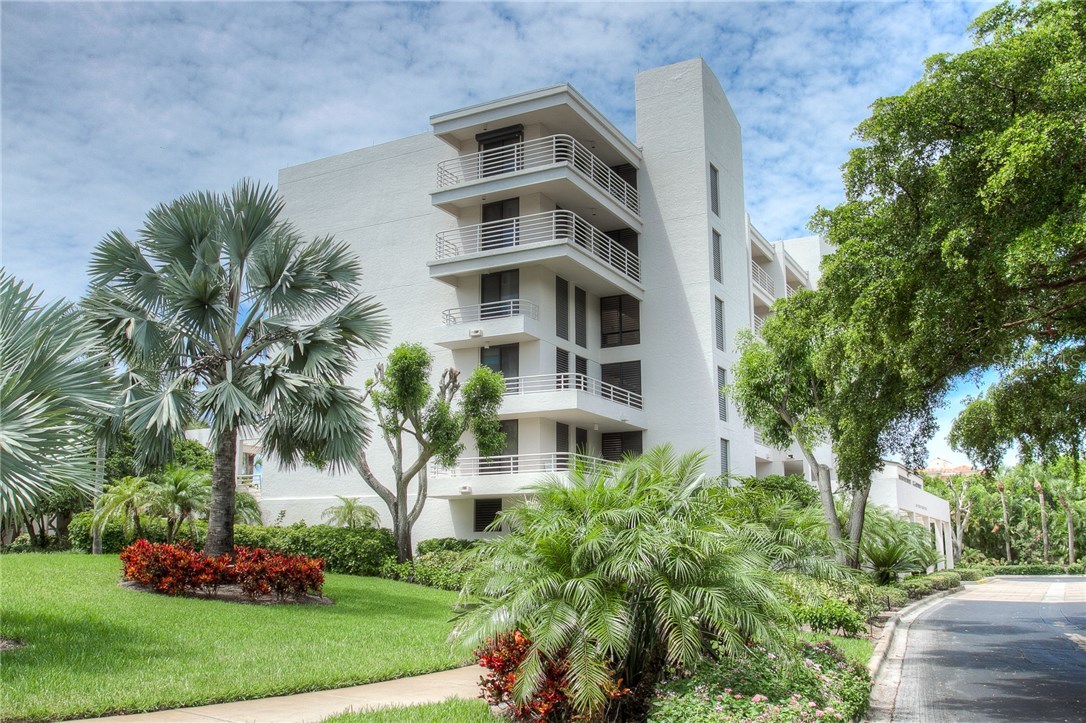 2109 GULF OF MEXICO DRIVE 1402