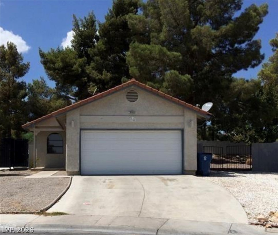 3948 APPLECREST Street