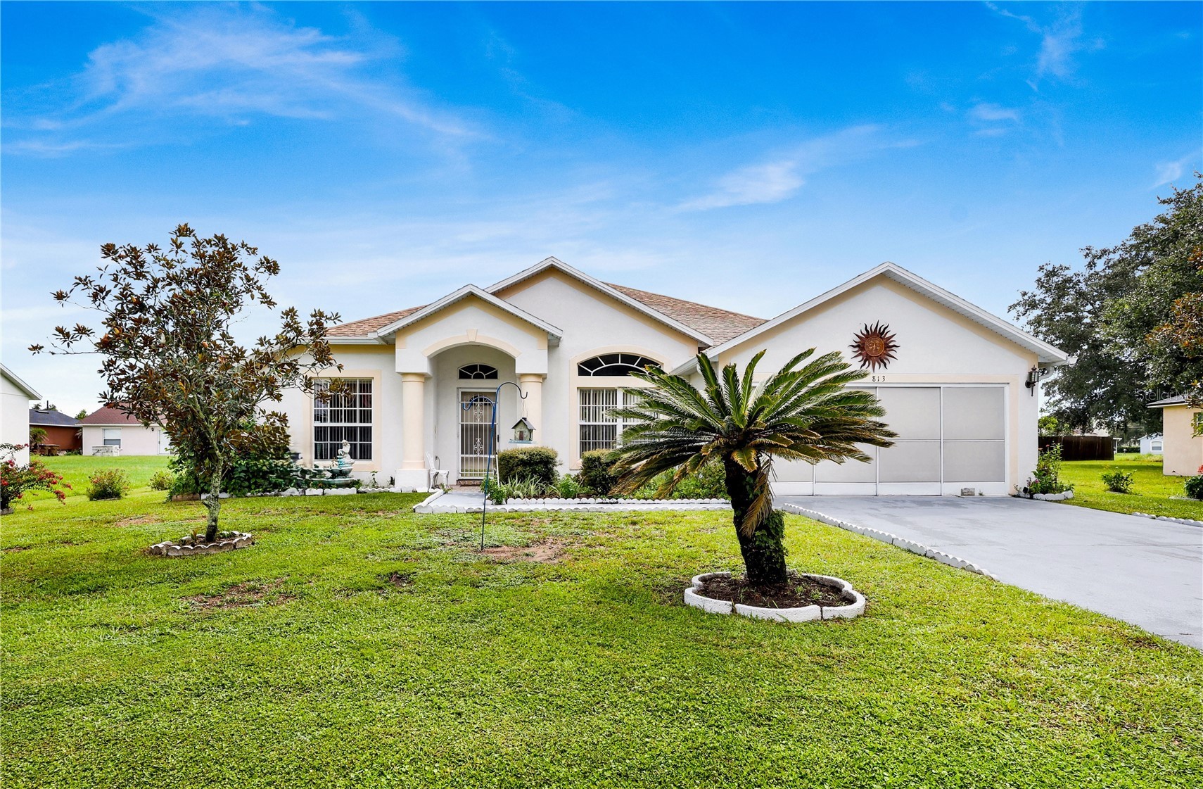 813 HALIFAX DRIVE