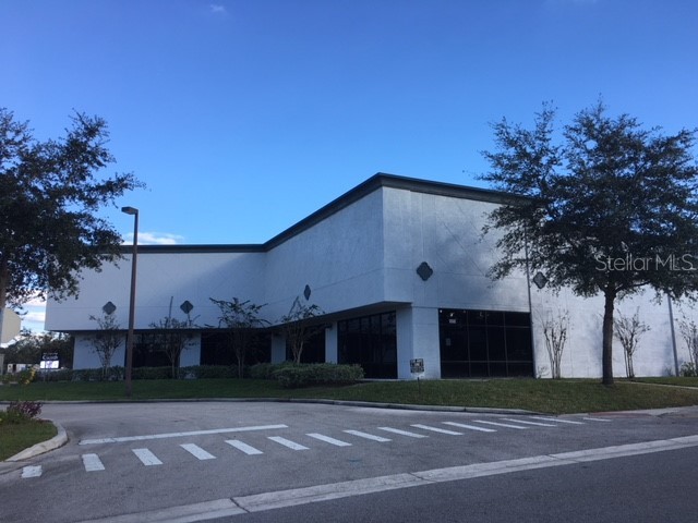 6859 EDGEWATER COMMERCE PARKWAY