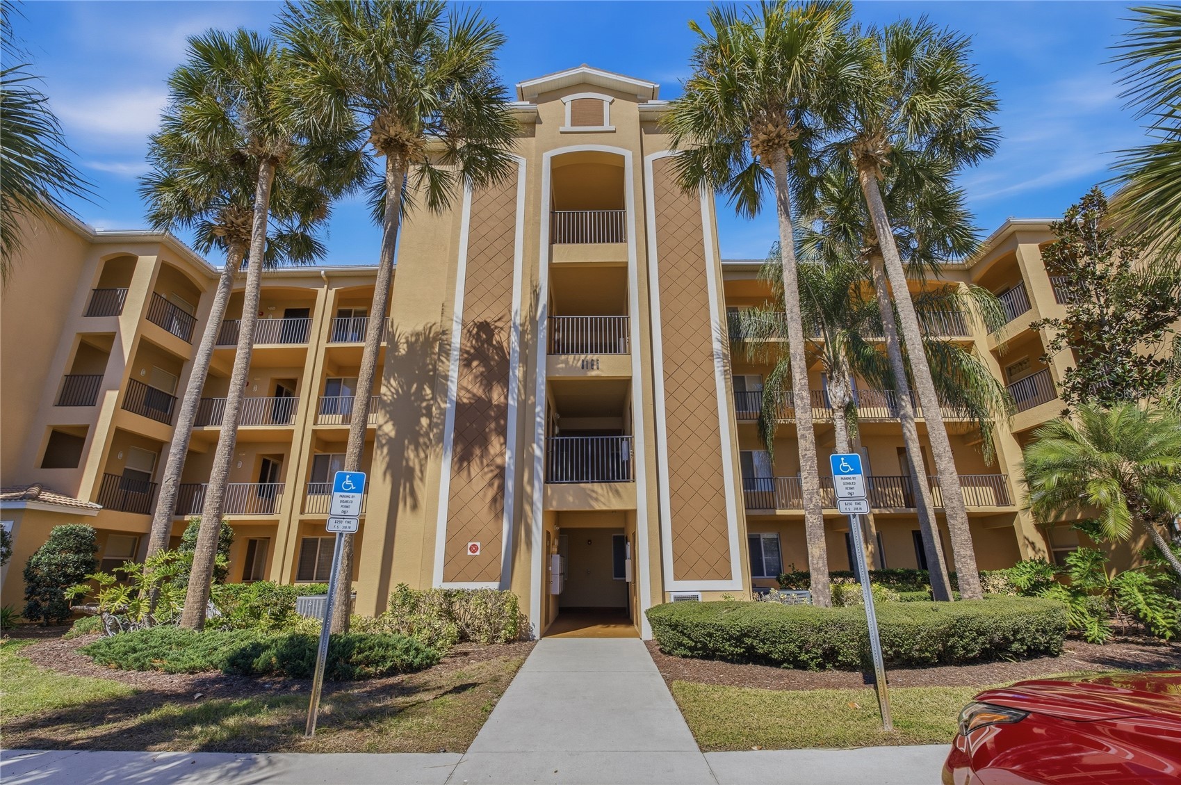8105 GRAND ESTUARY TRAIL 402