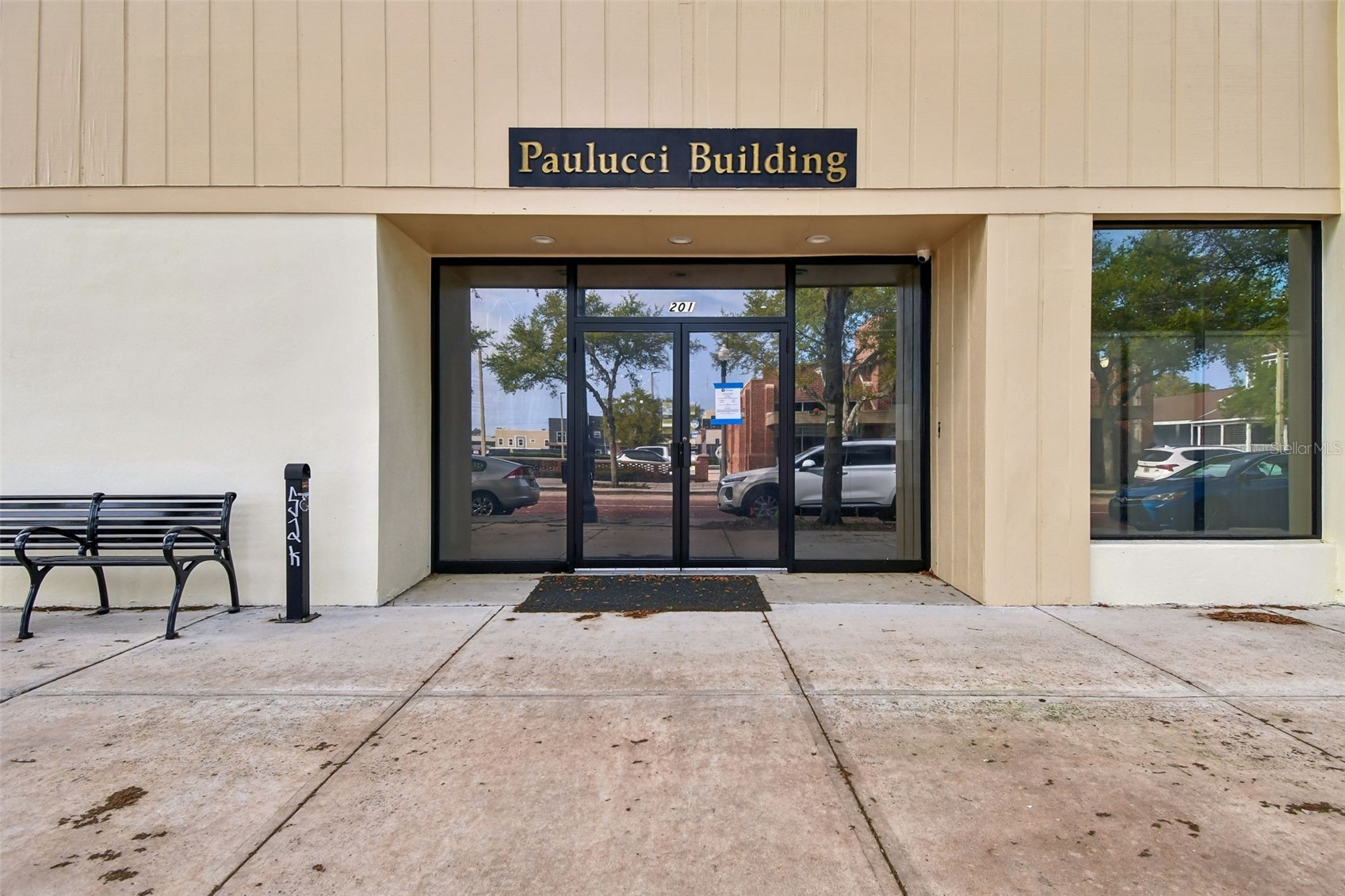 201 W 1ST STREET