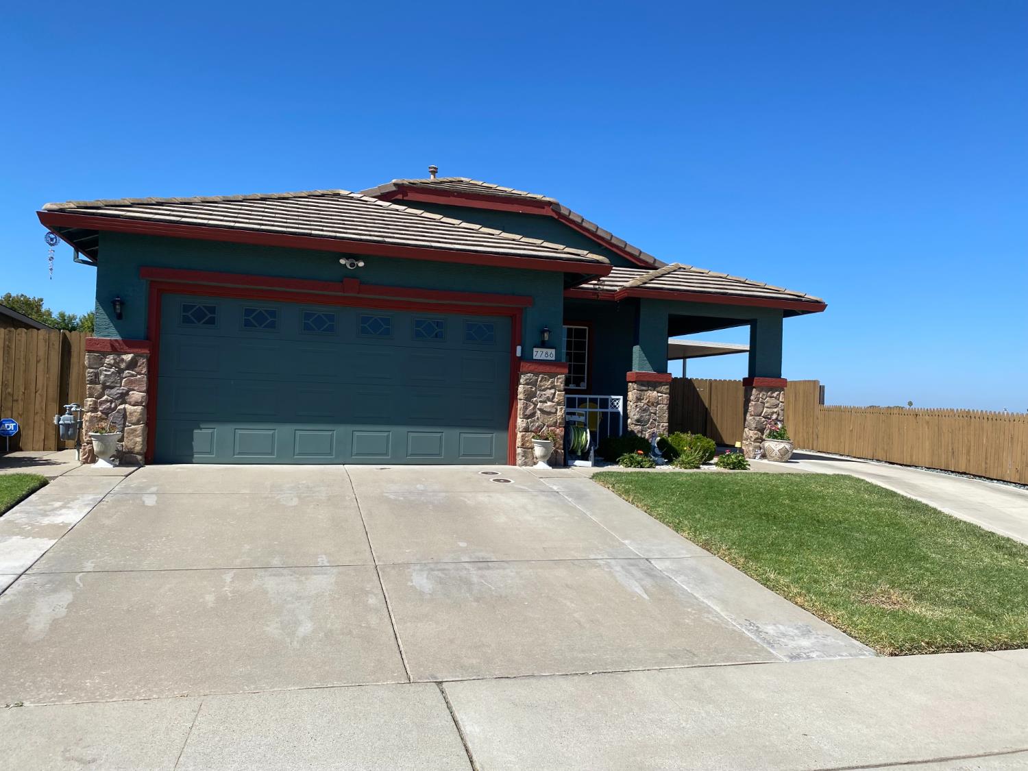 7786 Holmfirth Dr, Sacramento, CA 95829-1486