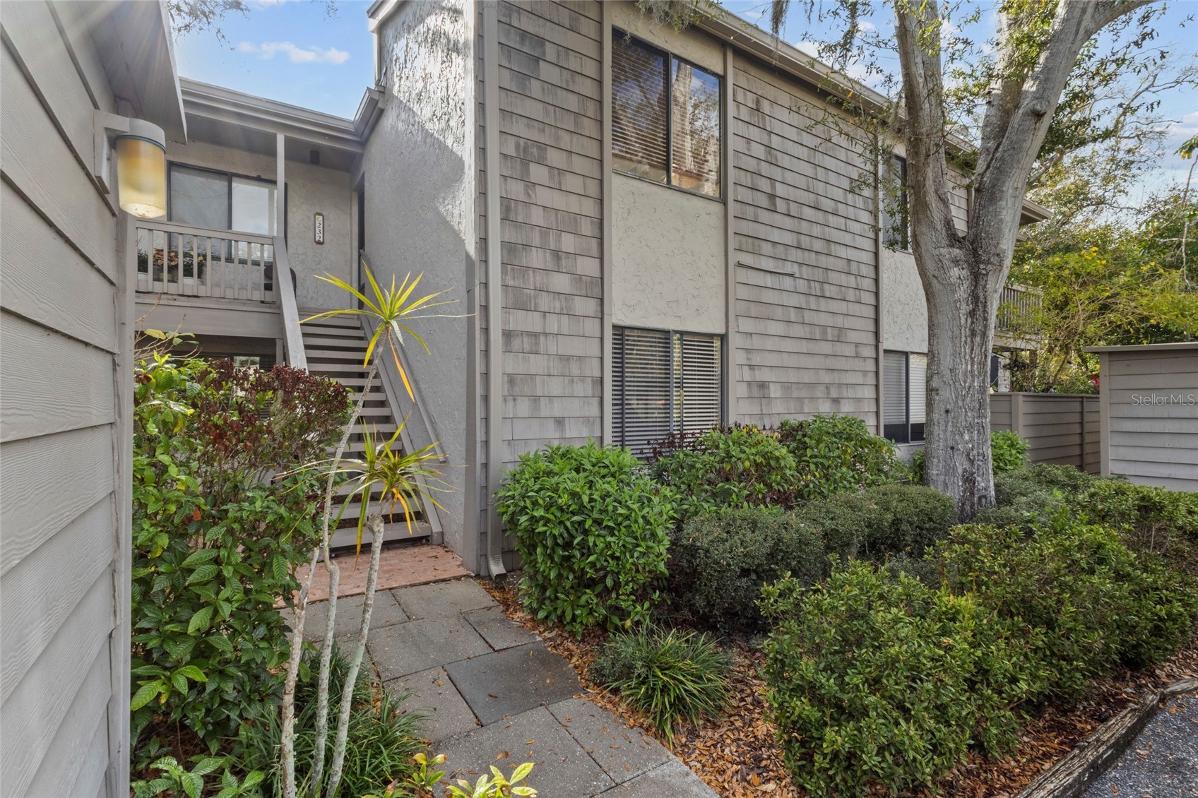 1633 BOATHOUSE CIRCLE 232