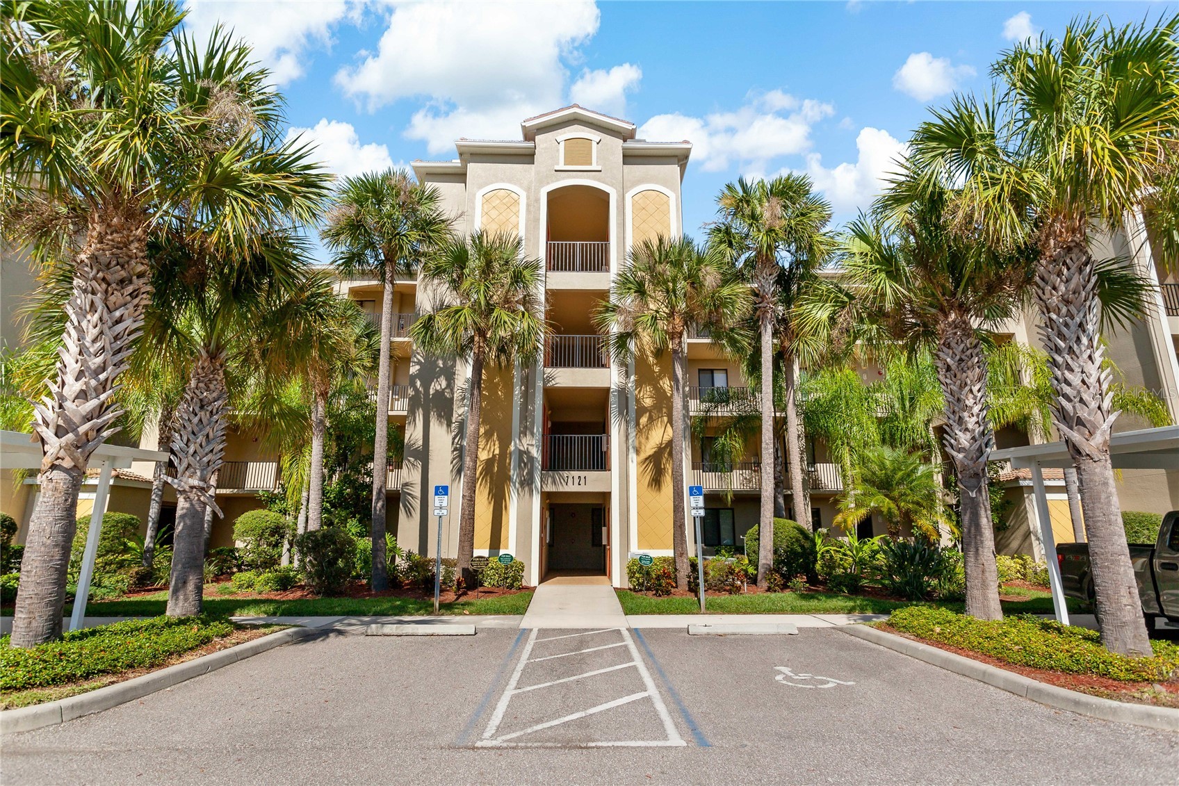 7121 RIVER HAMMOCK DRIVE 102