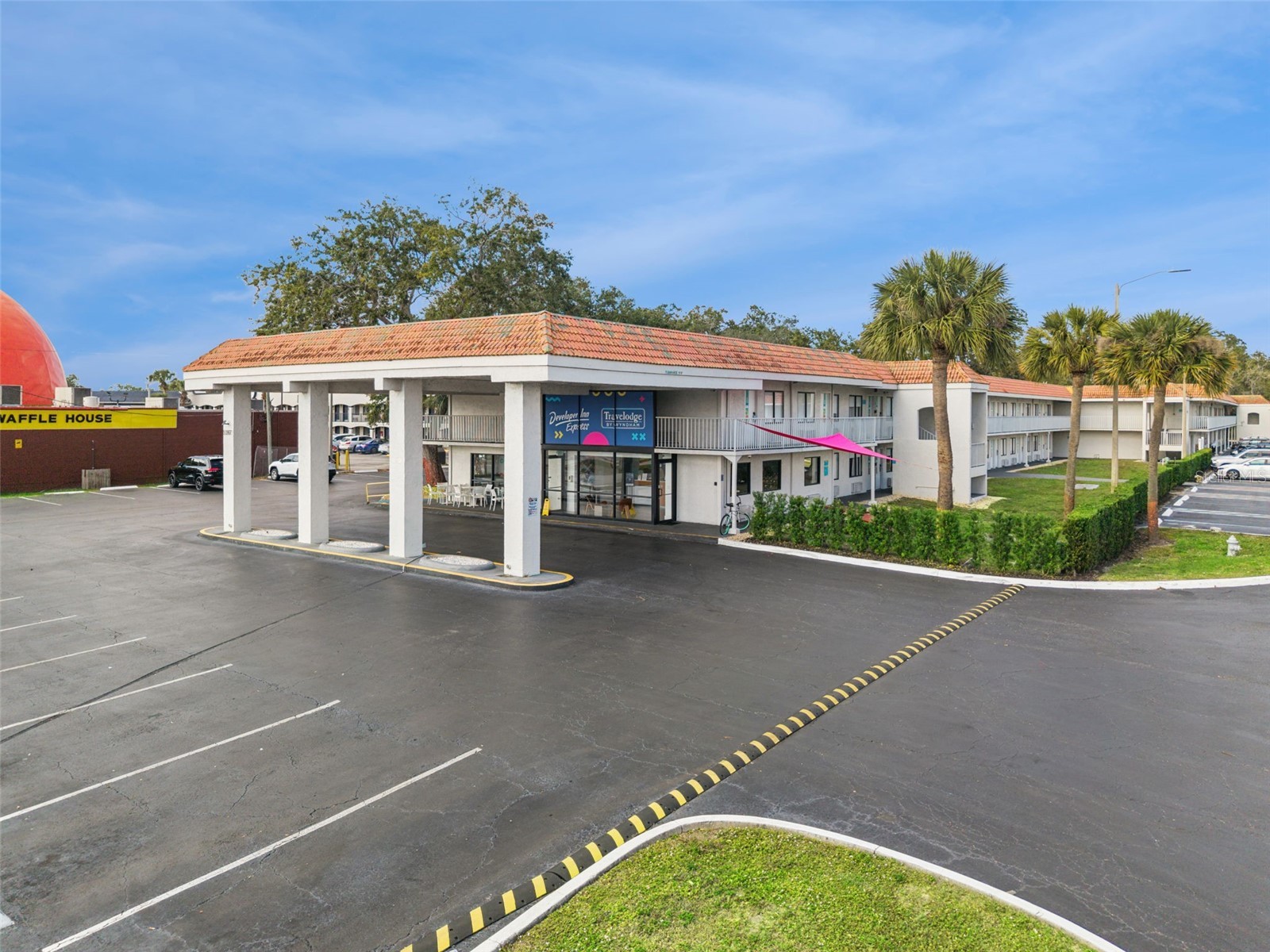 5367 W IRLO BRONSON MEMORIAL HIGHWAY 1-209