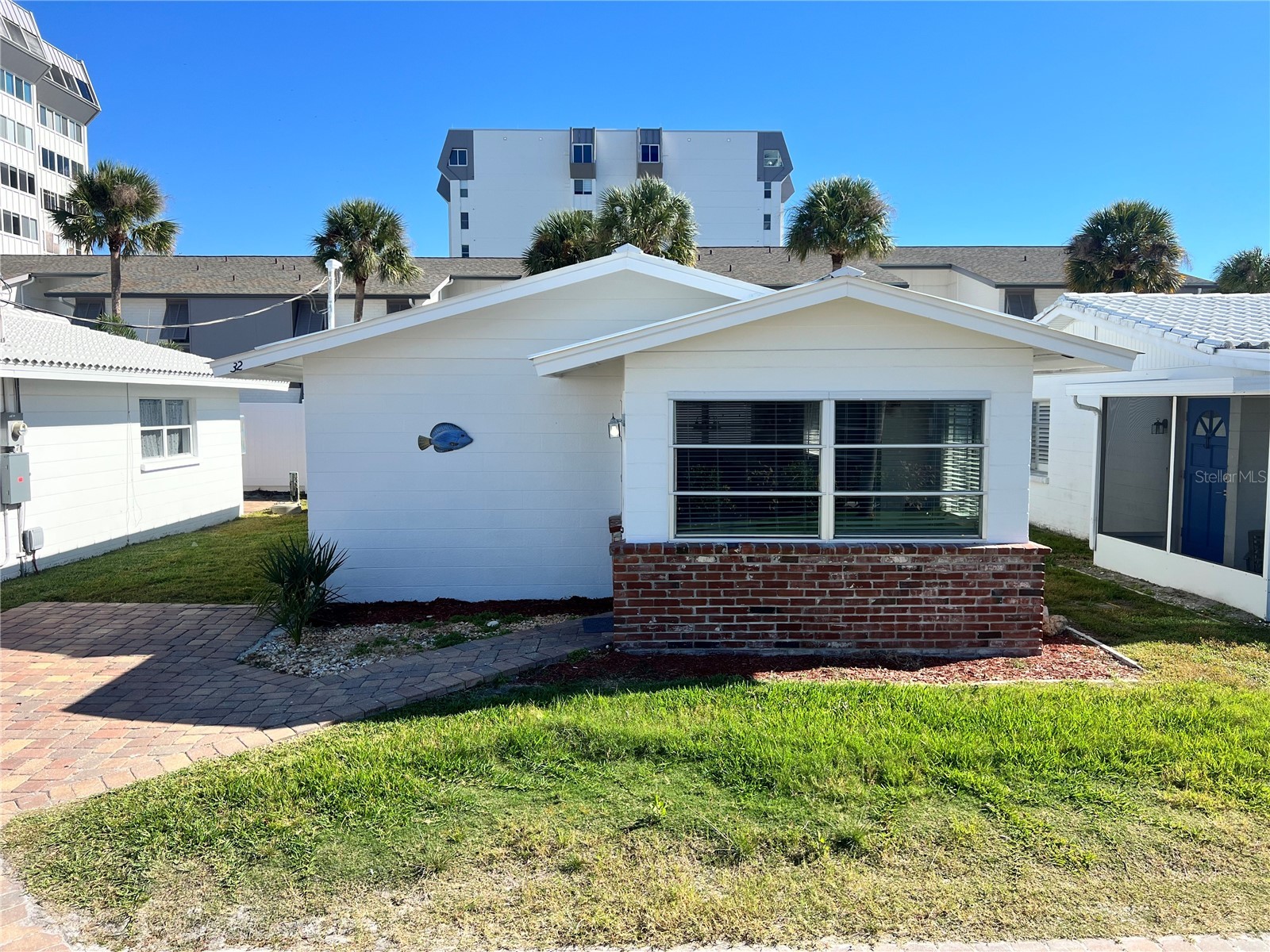 6020 MIDNIGHT PASS ROAD 32