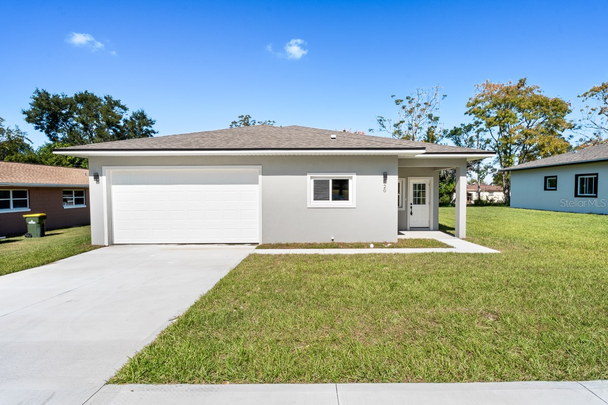 820 E DESOTO STREET