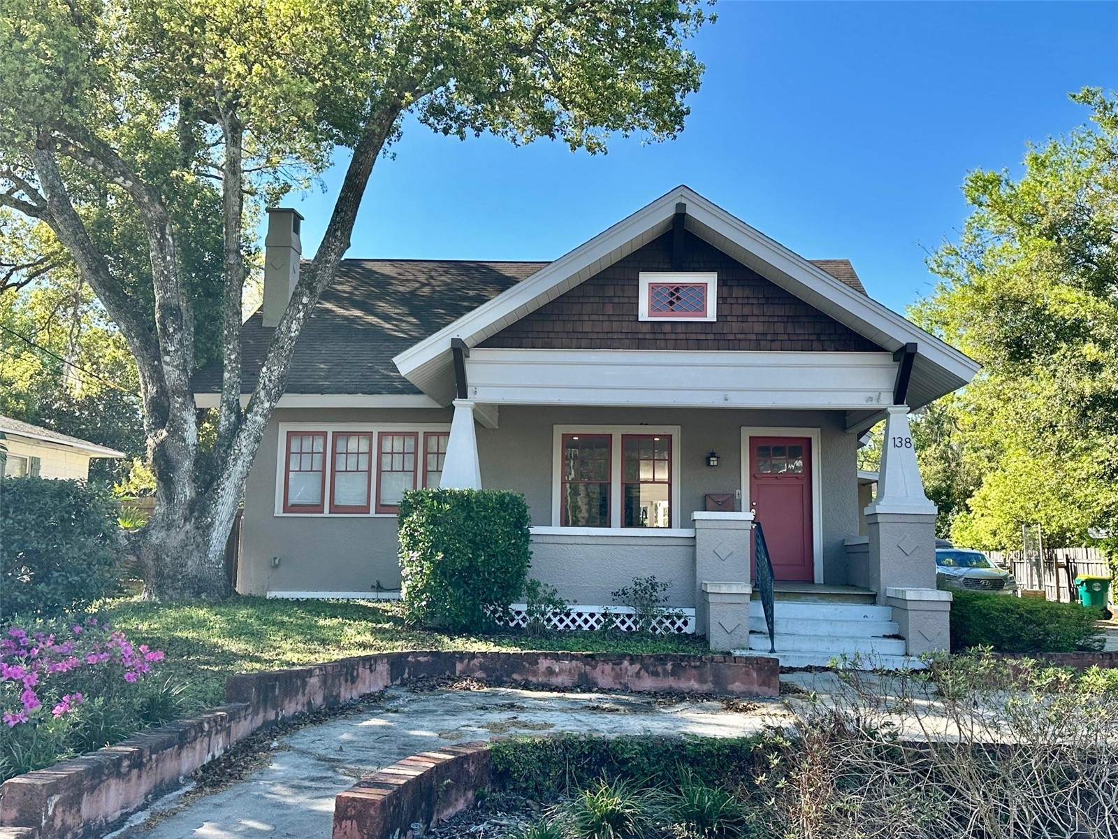 138 W STETSON AVENUE