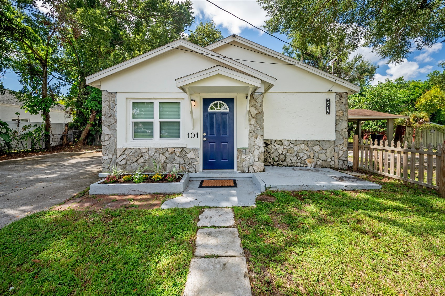 2307 E OSBORNE AVENUE