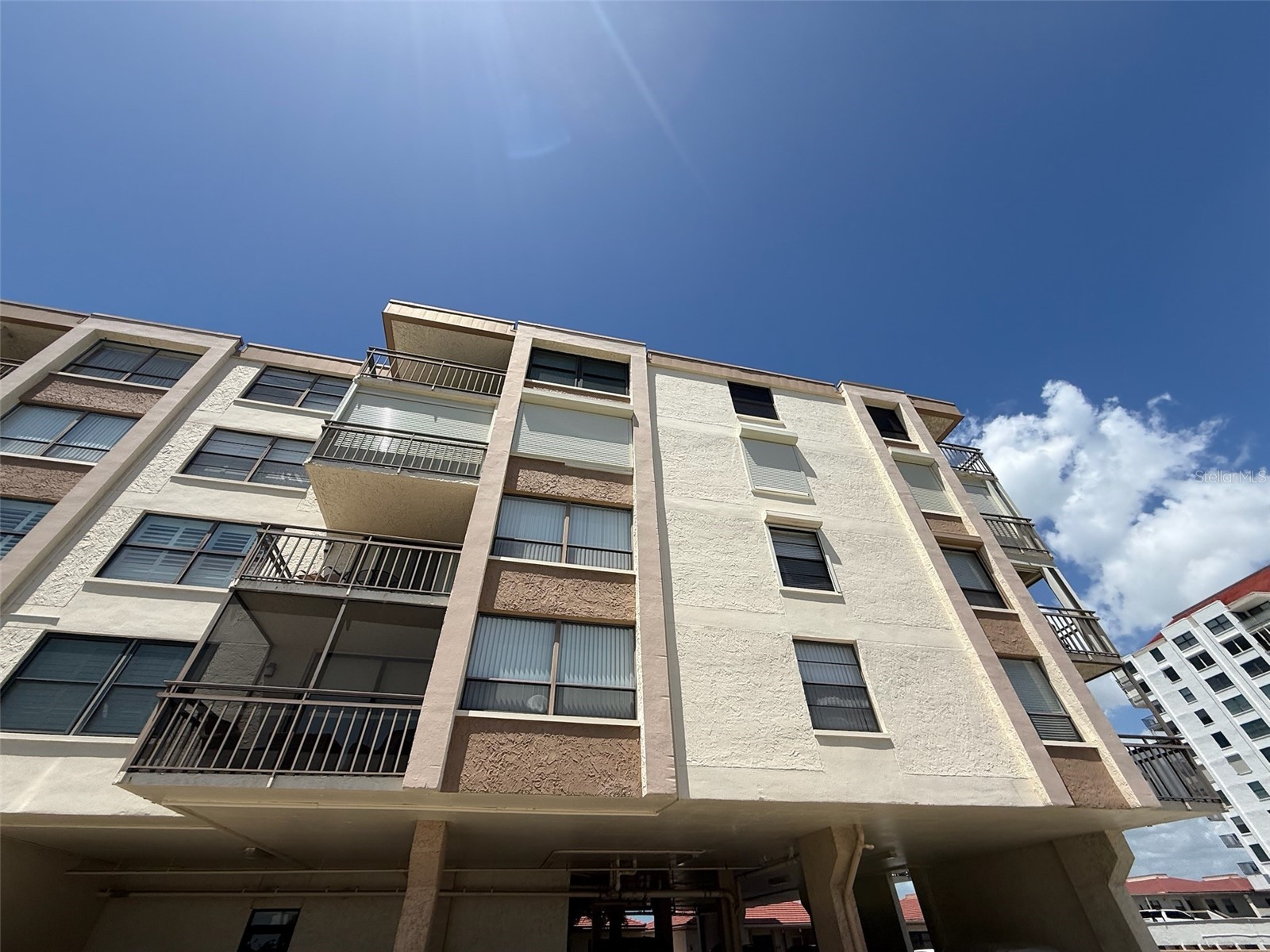 6279 SUN BOULEVARD 403