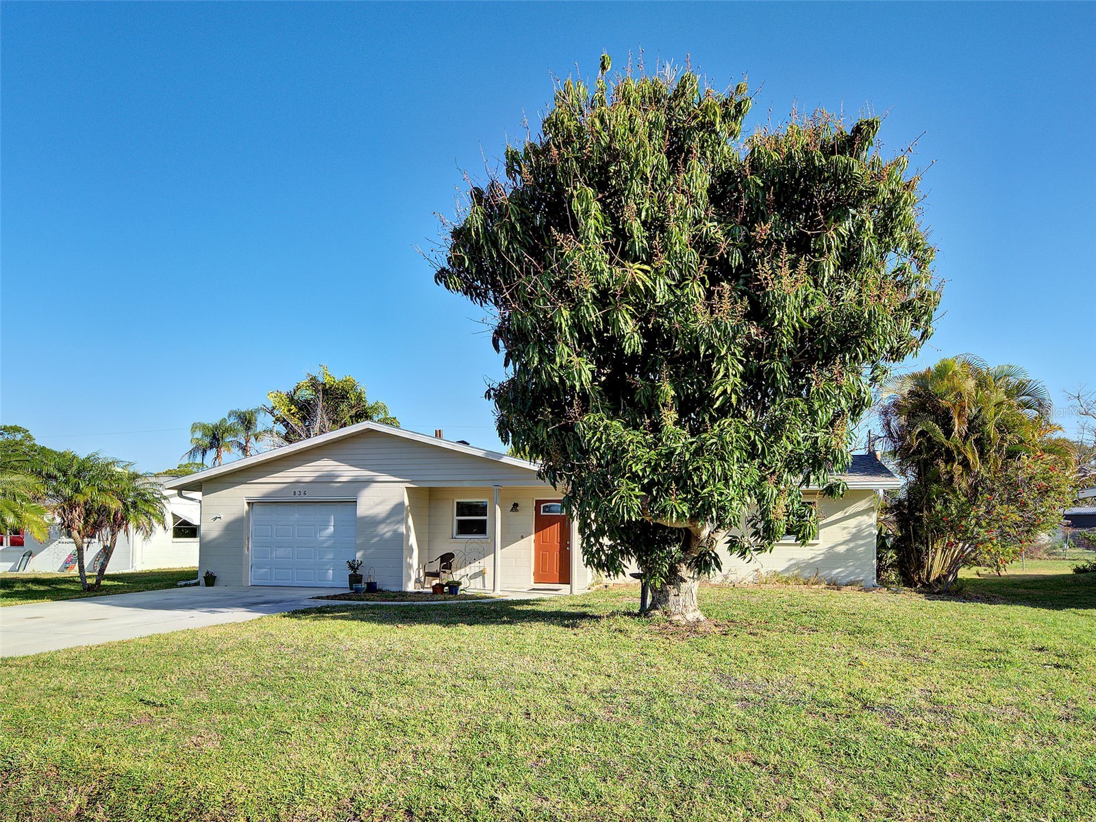 836 STEWART STREET