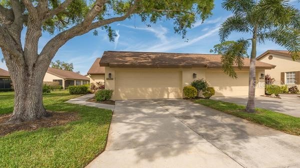 5905 DORAL DRIVE