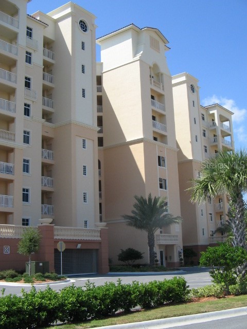 265 MINORCA BEACH WAY 304