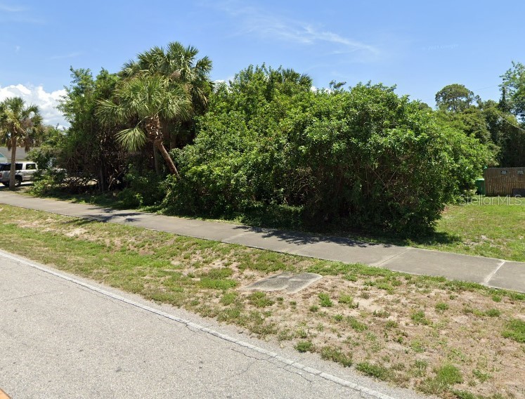 21271 QUESADA AVENUE