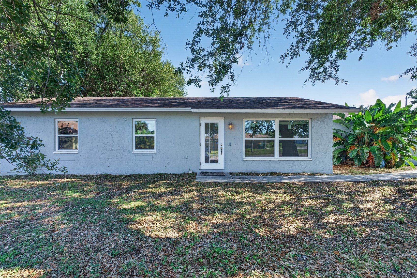 2025 BARKSDALE STREET