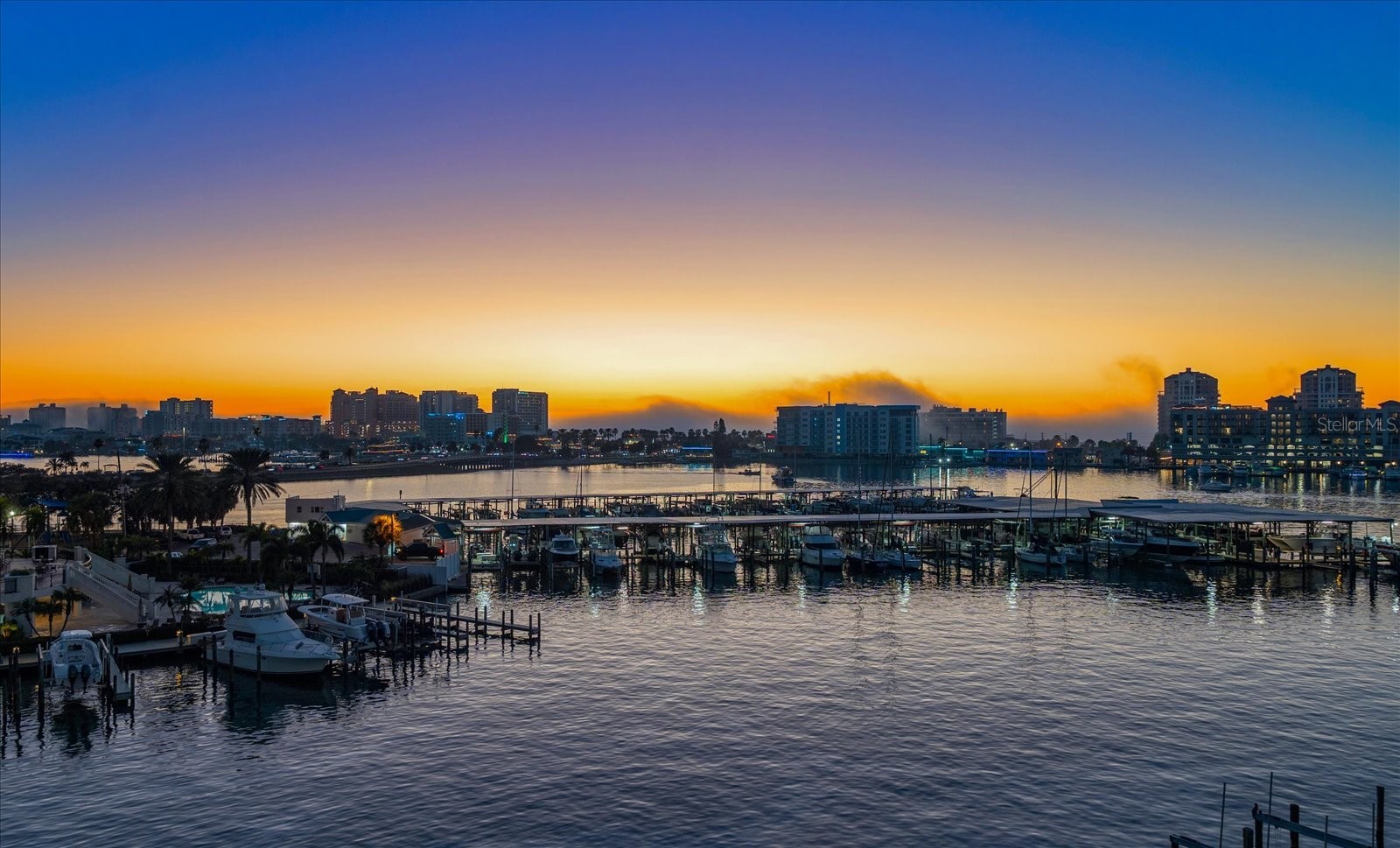 211 DOLPHIN POINT 501