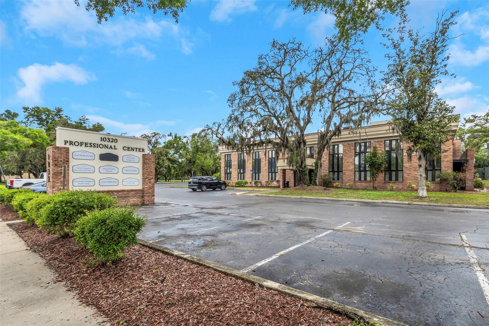 10320 N 56TH STREET 200-210